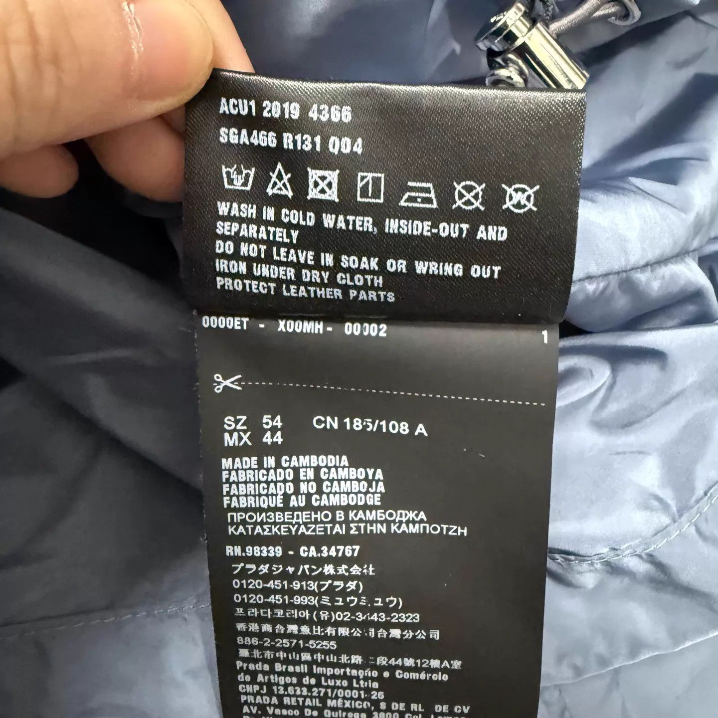 Prada Prada blue triangle logo nylon jacket size 54 Size US L / EU 52-54 / 3 - 5 Thumbnail