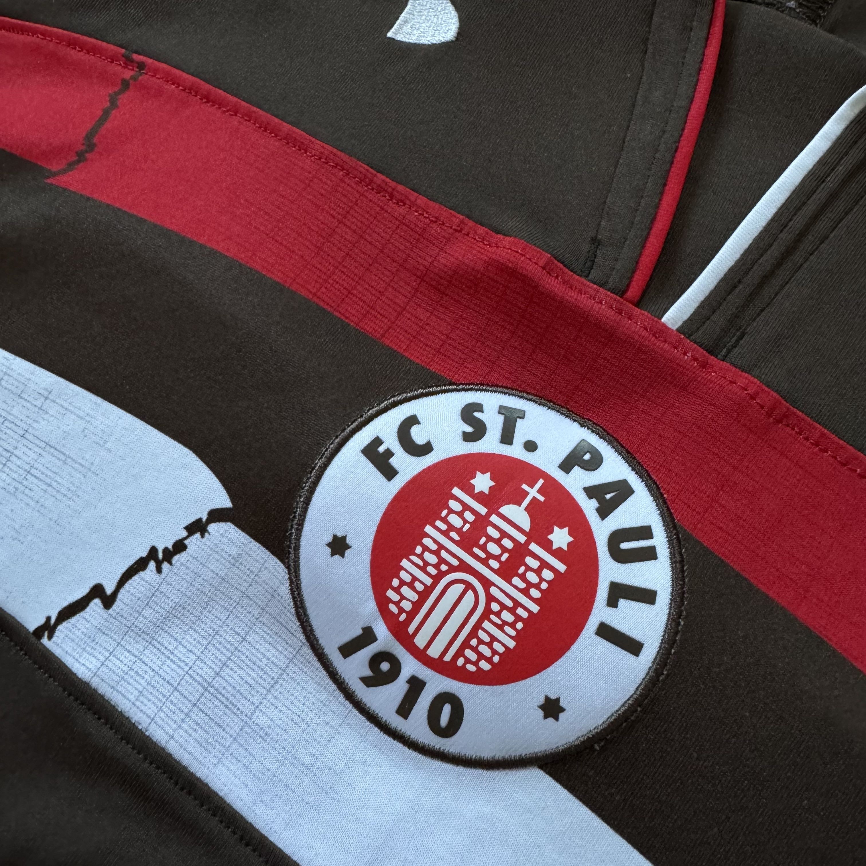 Under Armour BLOKECORE FC ST. PAULI 2018-2019 HOME KIT SOCCER JERSEY Size US S / EU 44-46 / 1 - 4 Thumbnail
