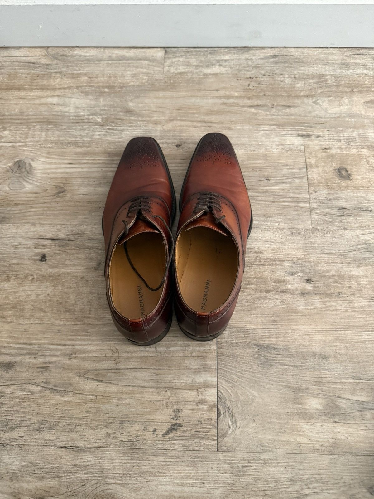 Magnanni Whole Cut Dress Shoes Size US 11 / EU 44 - 2 Thumbnail