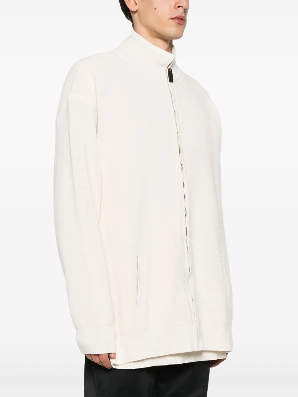 Balenciaga o1y0626 Cardigan in Ivory Size US S / EU 44-46 / 1 - 2 Thumbnail