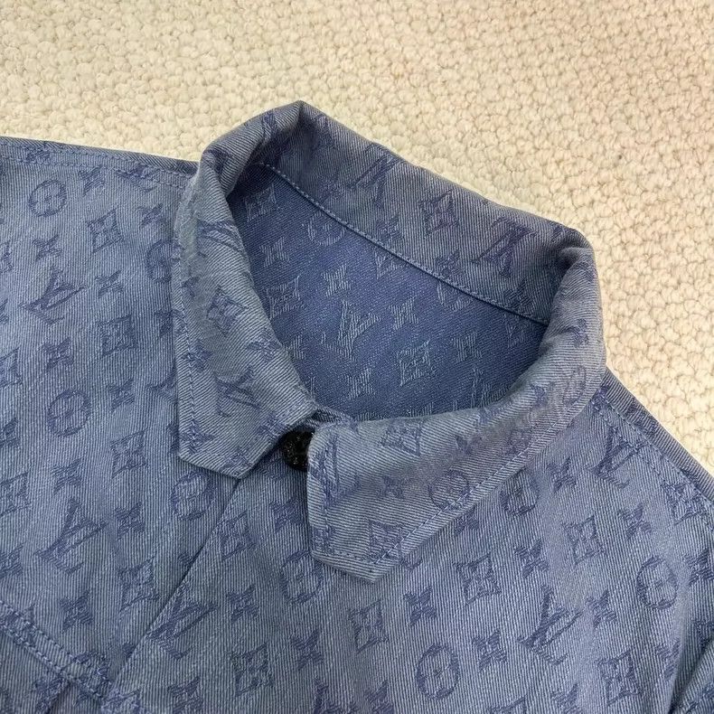 Louis Vuitton Louis Vuitton Embossed dark print full print jacket Size US M / EU 48-50 / 2 - 1 Thumbnail