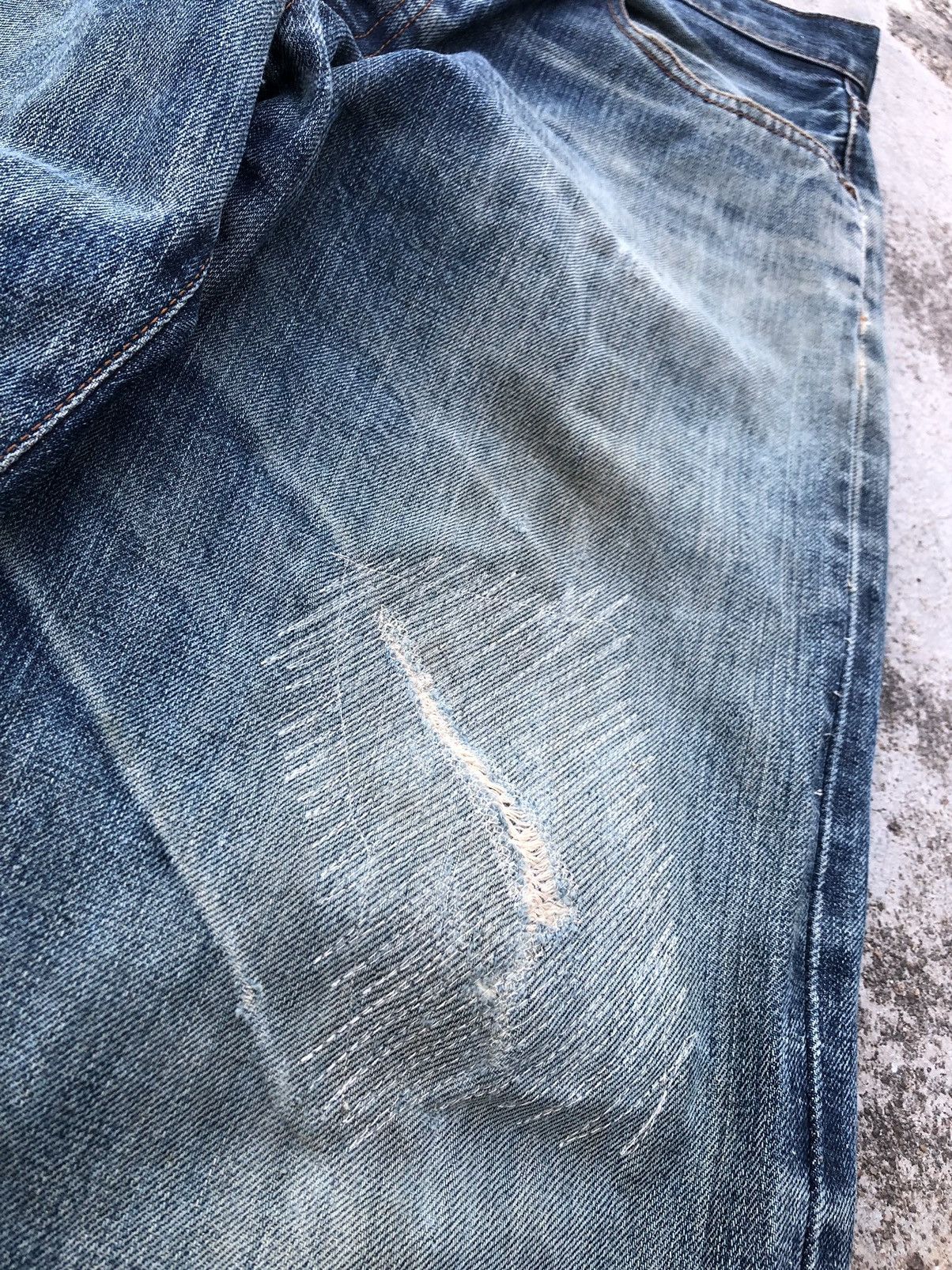 Uniqlo WIDE LEG⚡️⚡️VINTAGE UNIQLO SELVEDGE DISTRESSED DENIM Size US 34 / EU 50 - 5 Thumbnail