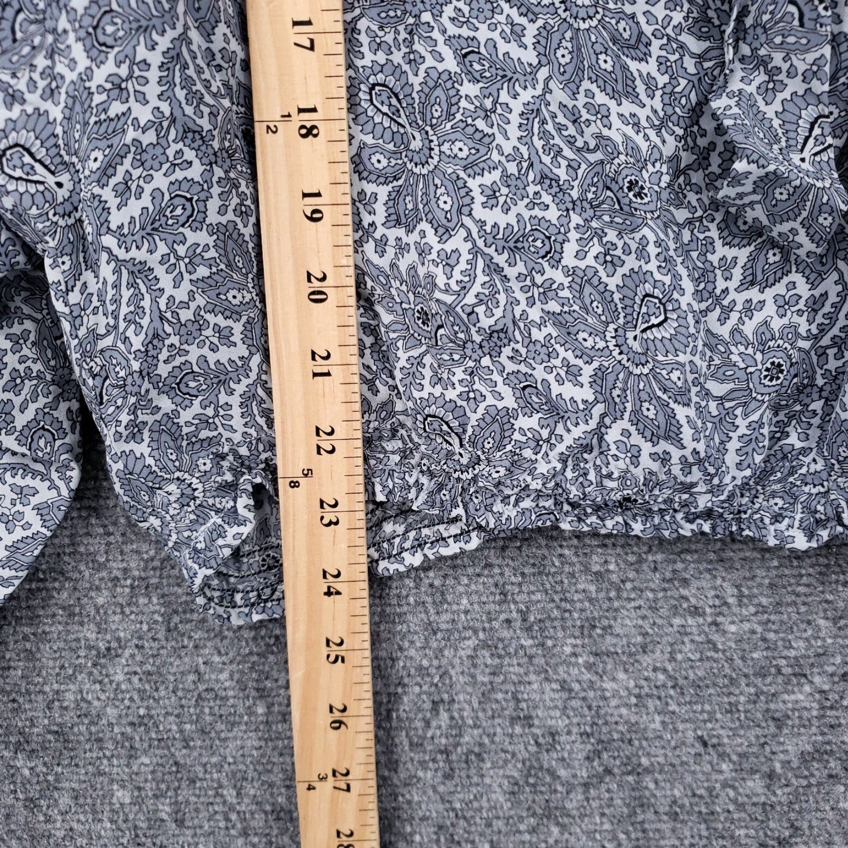 Michael Kors Michael Kors Top Blouse Womens S Gray Floral Silk Tie Neck Long Sleeve Size S / US 4 / IT 40 - 4 Thumbnail
