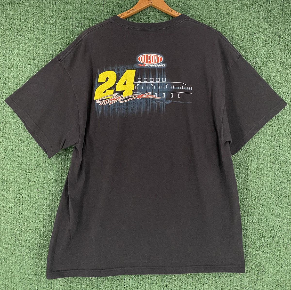 Winners Circle 2009 NASCAR Jeff Gordon Impala Double Sided Racing T-shirt Size US XL / EU 56 / 4 - 5 Thumbnail
