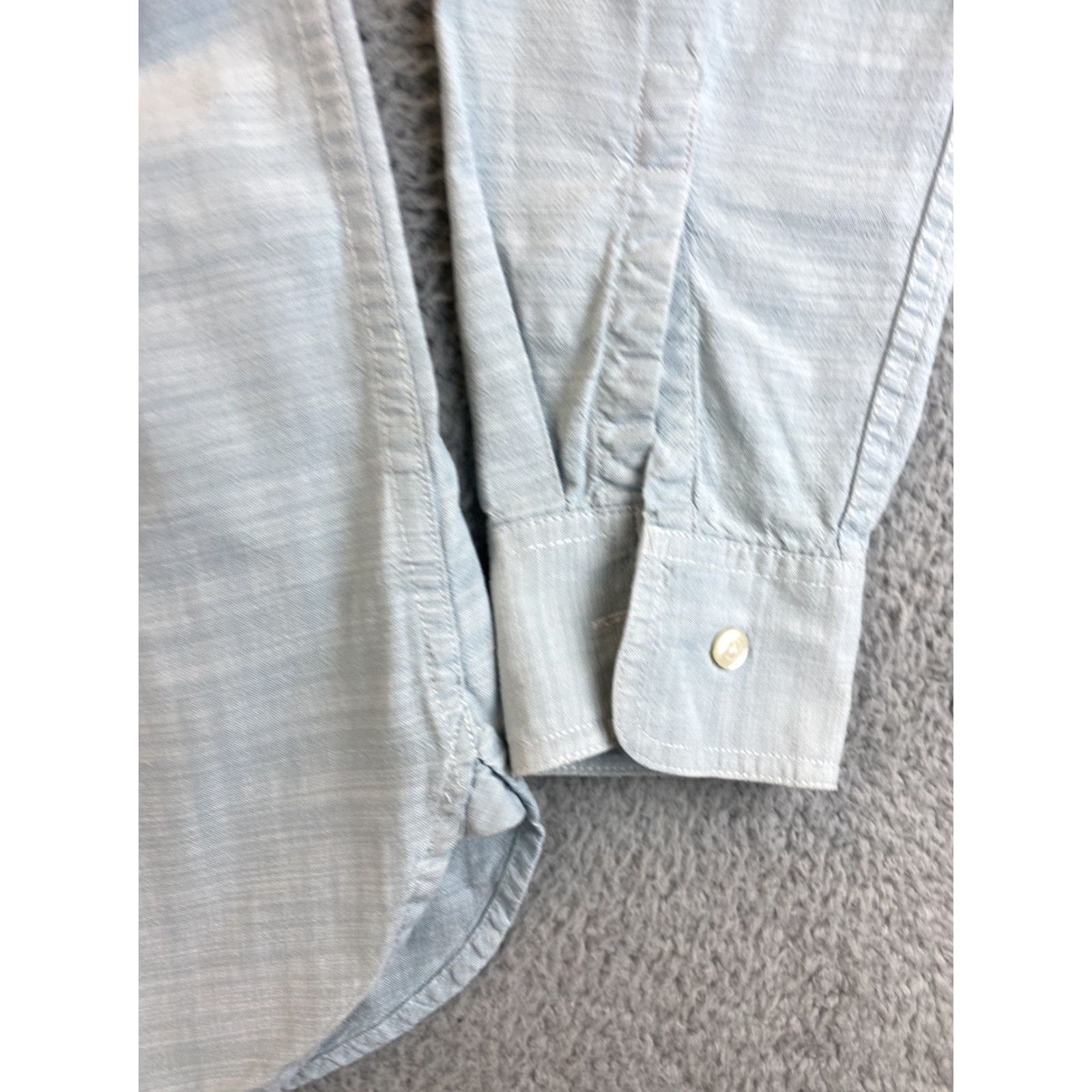 Gap Gap Mens Long Sleeve Button Up Shirt Solid Light Green Size Medium M 70-17 Dress Shirt Button-Down Collared Spread Collar Standard Cuff Size US M / EU 48-50 / 2 - 6 Thumbnail