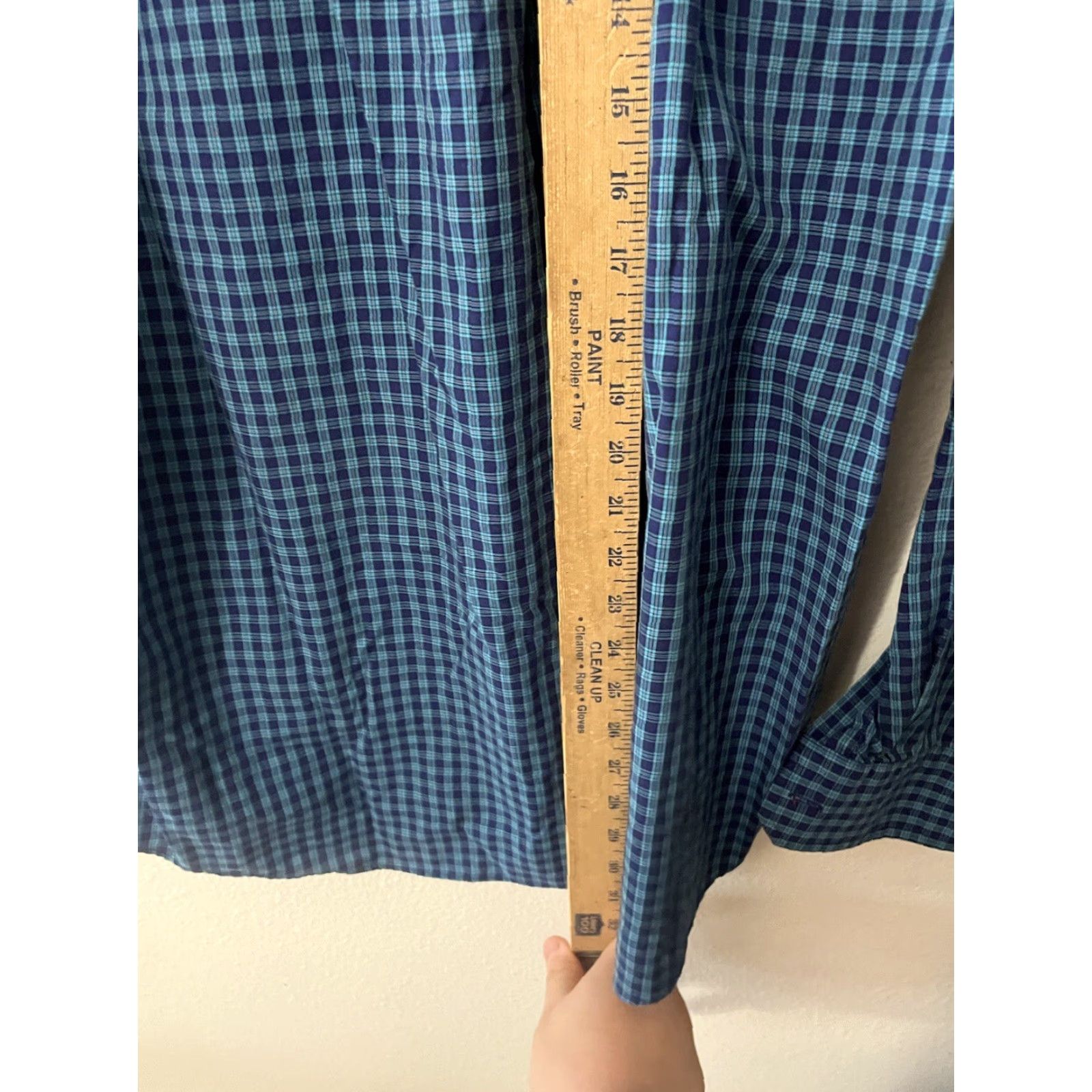 Nautica Nautica XL Blue Button-Up Shirt w/Gingham Print Long Sleeve EUC - Men, XL, Blue, Button-Front, Check, Nautica, Vintage? (No,N/A) Size US XL / EU 56 / 4 - 4 Thumbnail