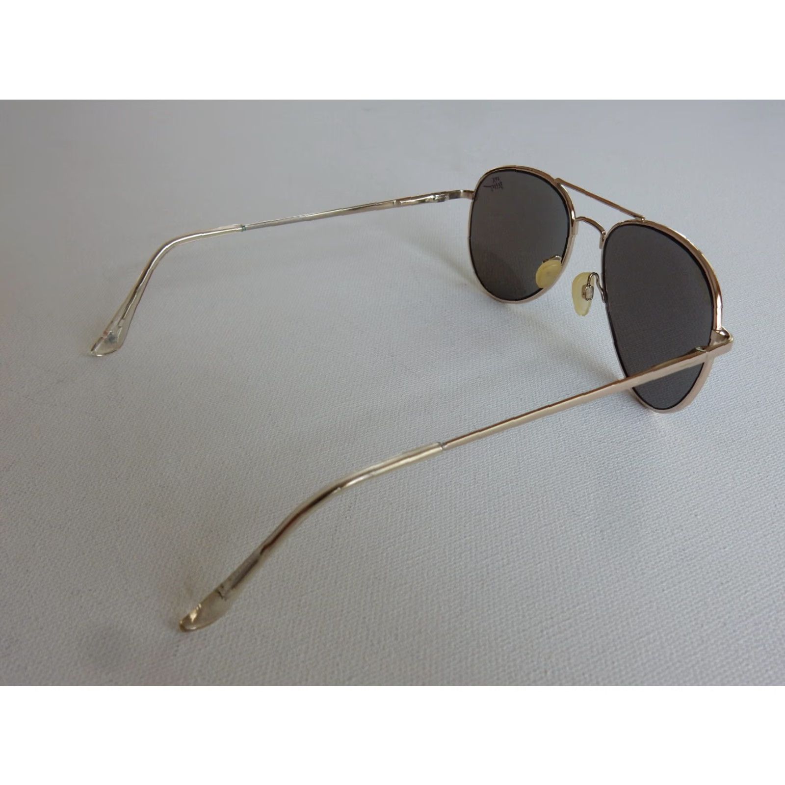Betsey Johnson VINTAGE Betsey Johnson Sunglasses Women Gold Aviator Small Scratches Size ONE SIZE - 3 Thumbnail
