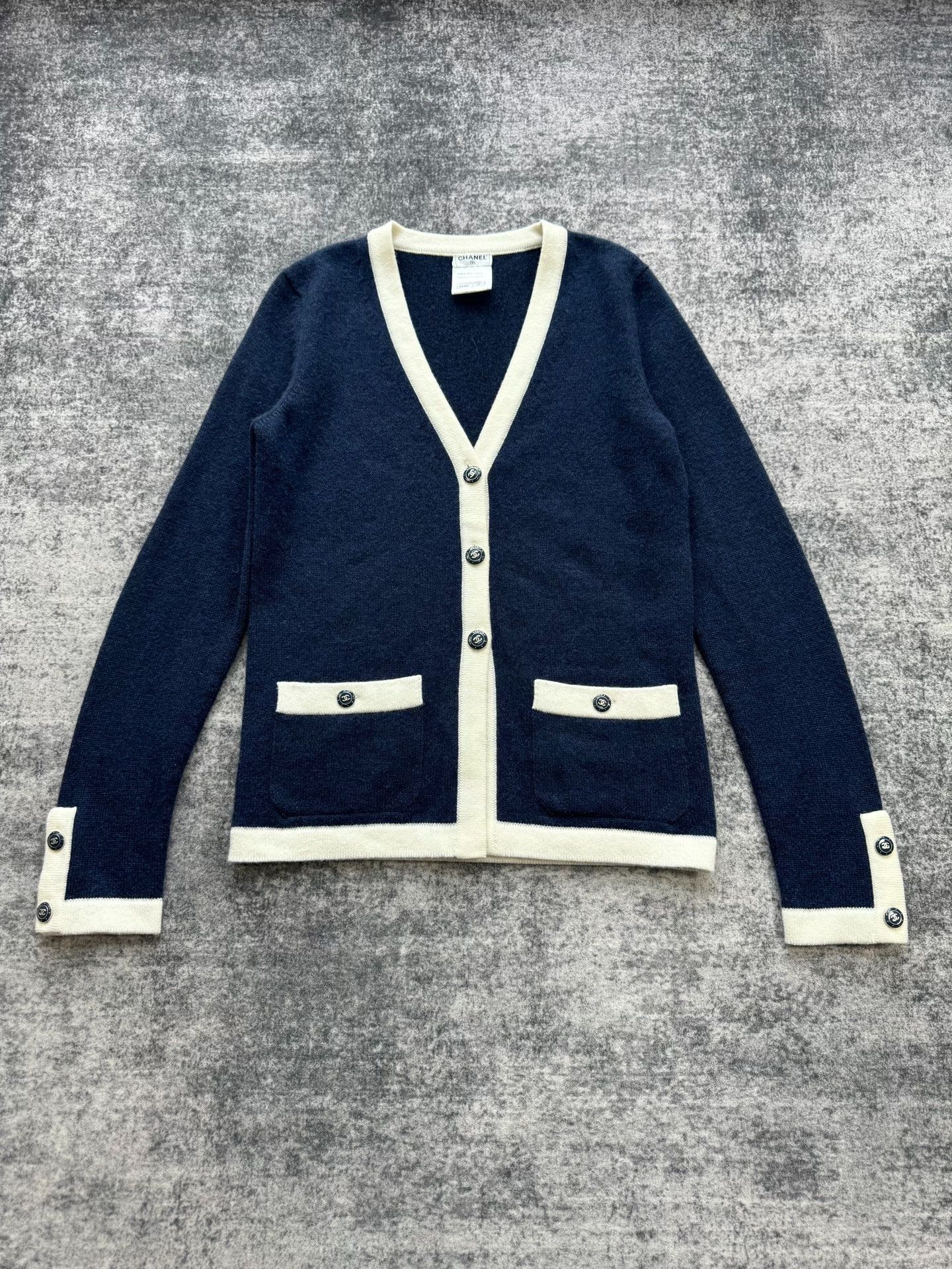 Chanel Chanel Blue and White Cashmere Cardigan Size XS / US 0-2 / IT 36-38 - 1 Thumbnail