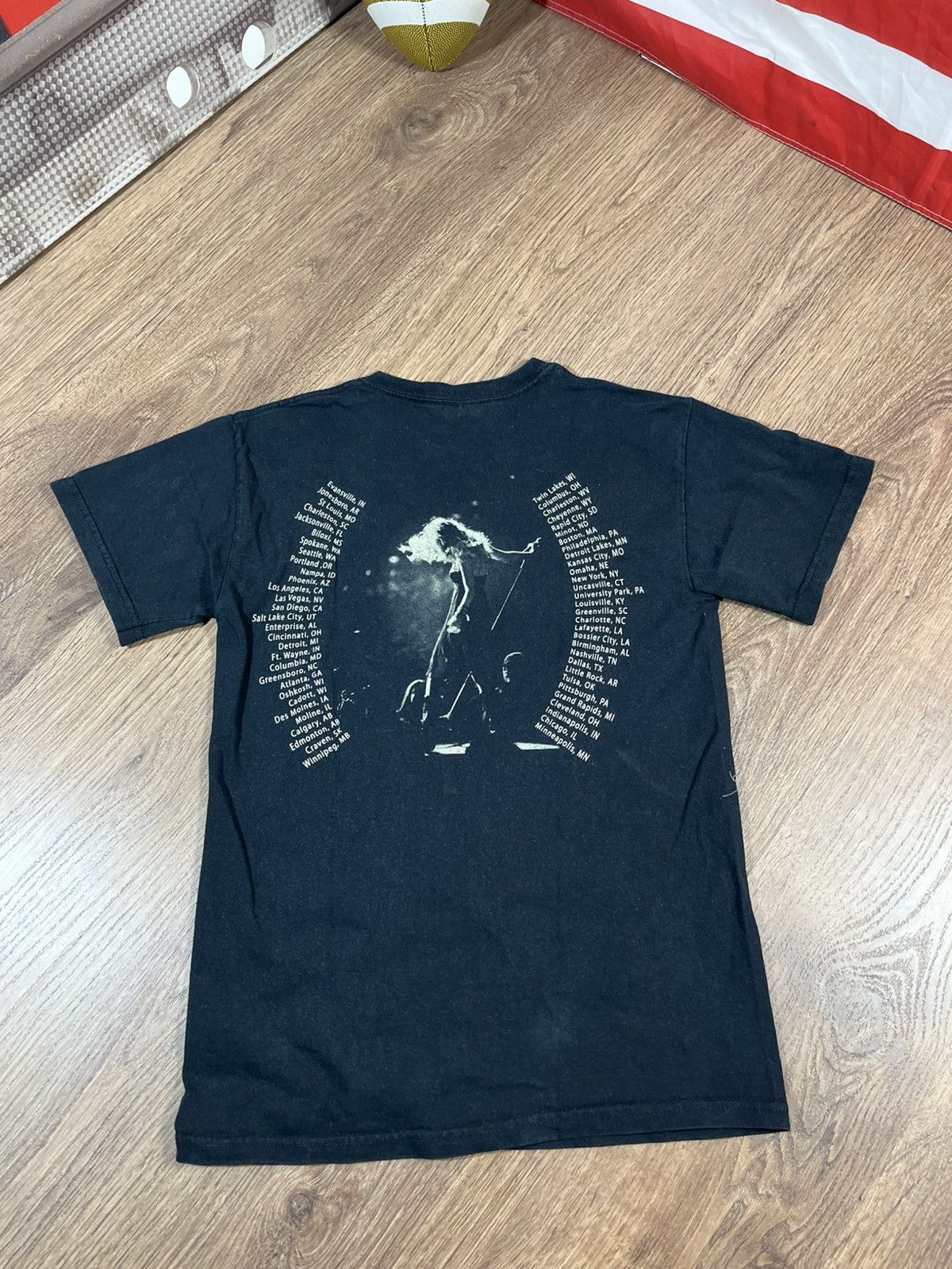 Band Tees 🫶Vintage Taylor Swift Fearless Concert Tour Tee 2009 Size US S / EU 44-46 / 1 - 11 Thumbnail