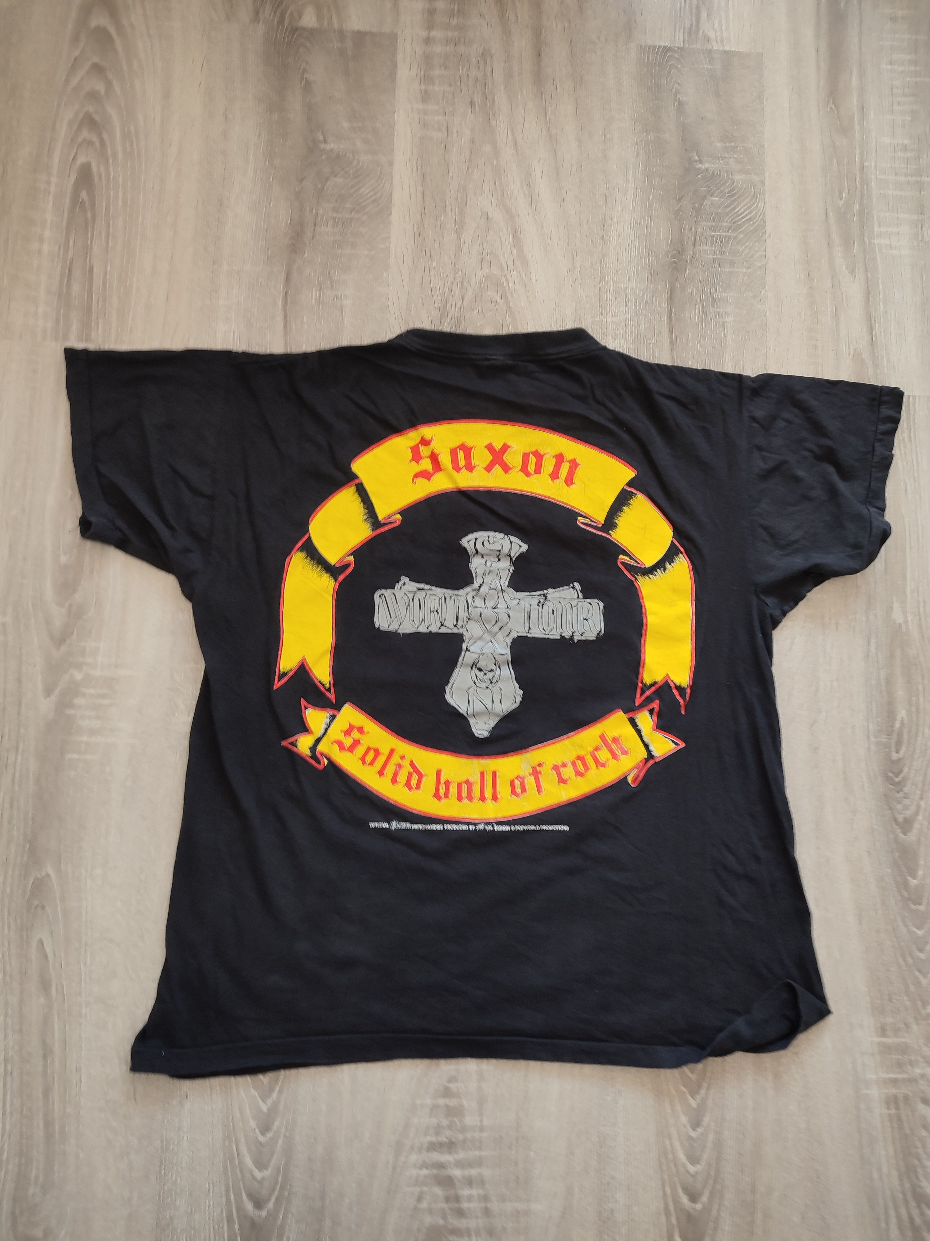 Vintage Vintage Saxon Solid Ball Of Rock t shirt size L Size US L / EU 52-54 / 3 - 7 Thumbnail