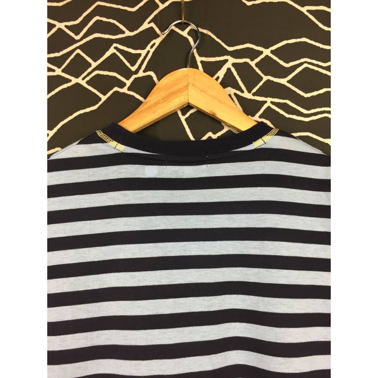 Anime × Japanese Brand × Vintage Vtg Anime One Piece Mugiwara Pirates Flag Logo Striped Tee Size US M / EU 48-50 / 2 - 6 Thumbnail