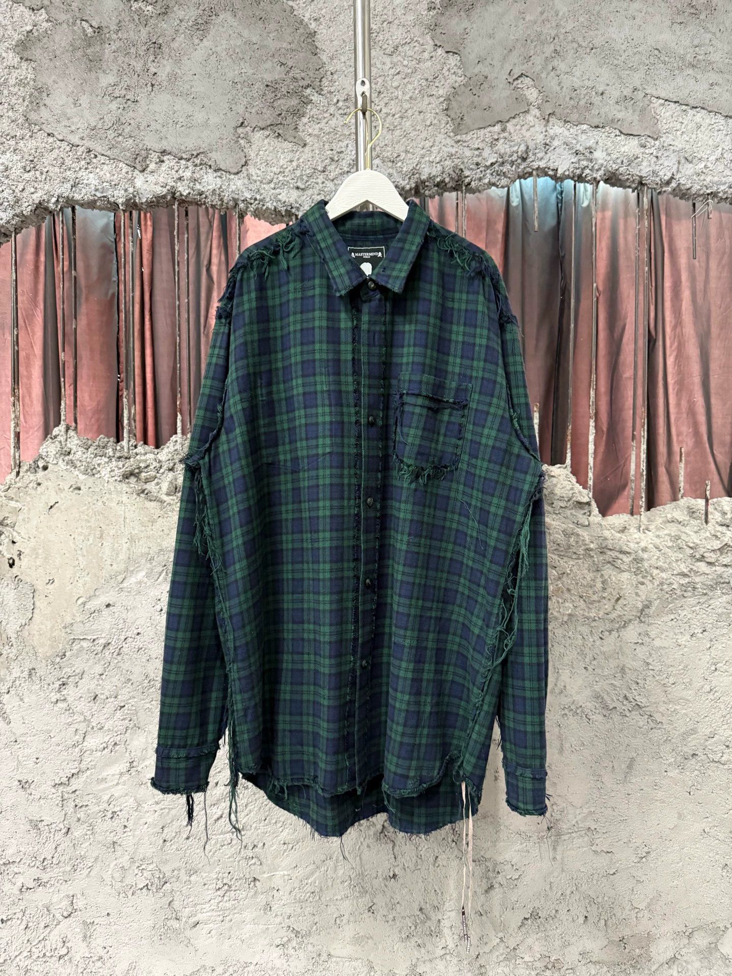 Mastermind Japan MMJ Destroyed Double Faced Shirt 99 New L 1 missing button Size US L / EU 52-54 / 3 - 1 Thumbnail