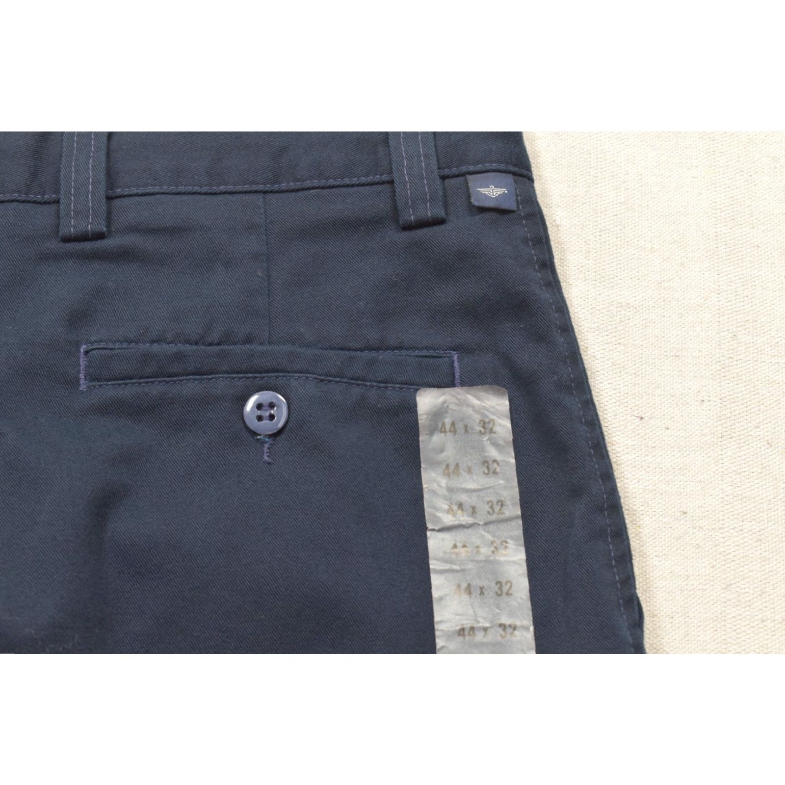 Dockers DOCKERS Pants Navy Blue Chino W44 L32 100% Cotton Classic Fit NWT Womens? Mens? Size US 44 / EU 60 - 5 Thumbnail