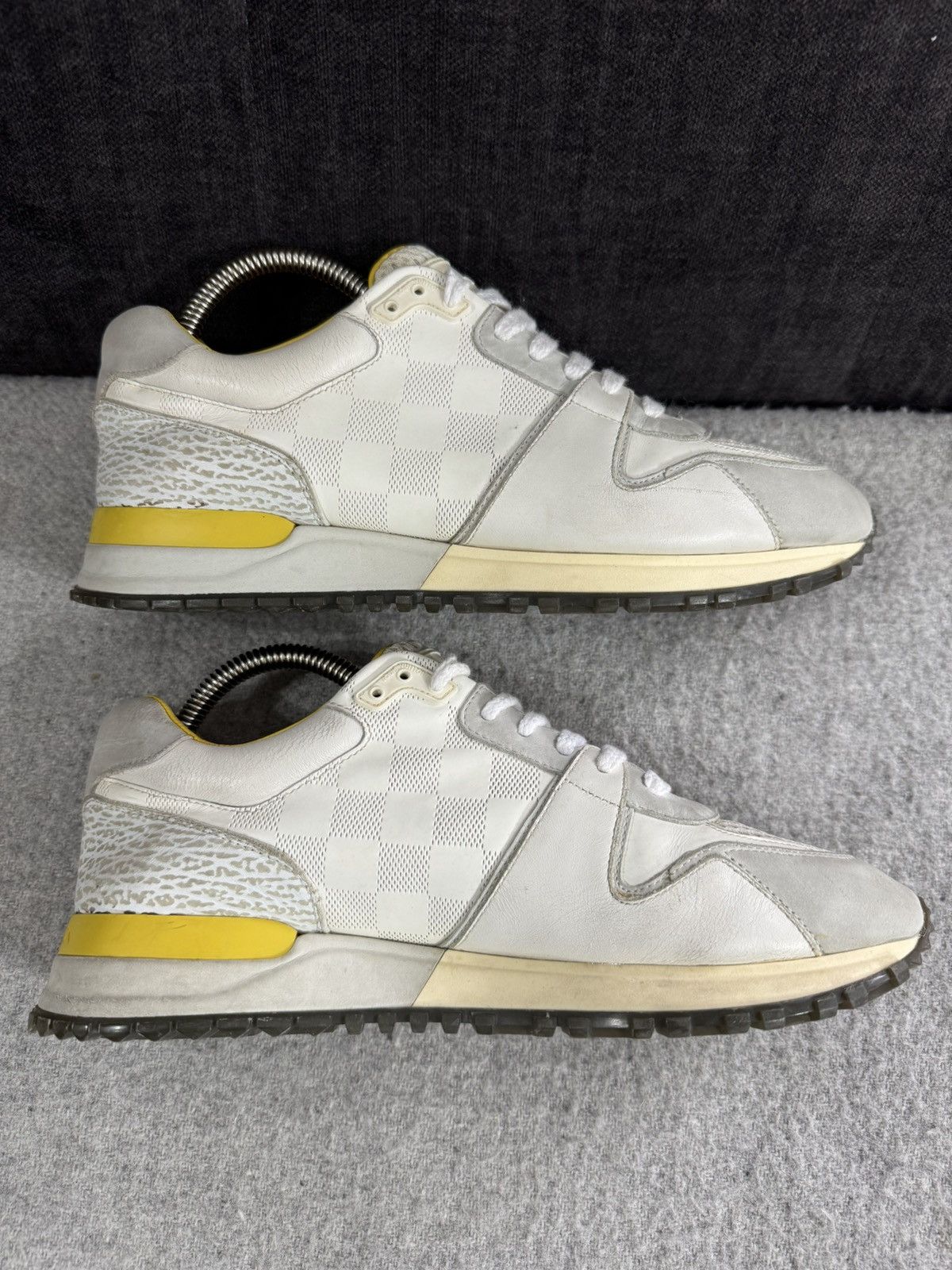Louis Vuitton Louis Vuitton Run Away Leather White Yellow Sneakers size 6 Size US 6 / EU 39 - 3 Thumbnail