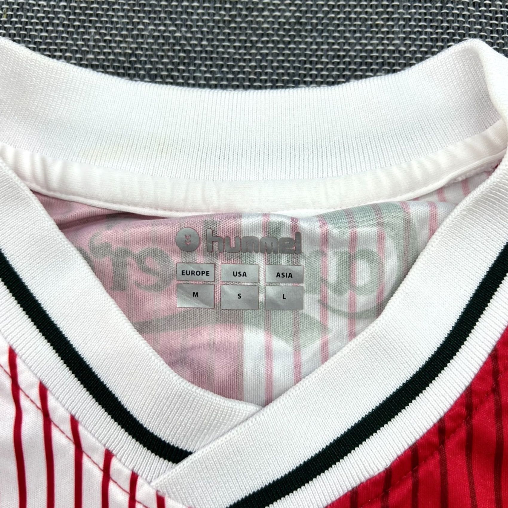 Hummel Hummel Denmark 1986 Home Laudrup #11 Mens Football Jersey M Multicolor Short Sleeve Pullover Round Neck Quick Dry Moisture Wicking Sports Shirt Size US M / EU 48-50 / 2 - 5 Thumbnail