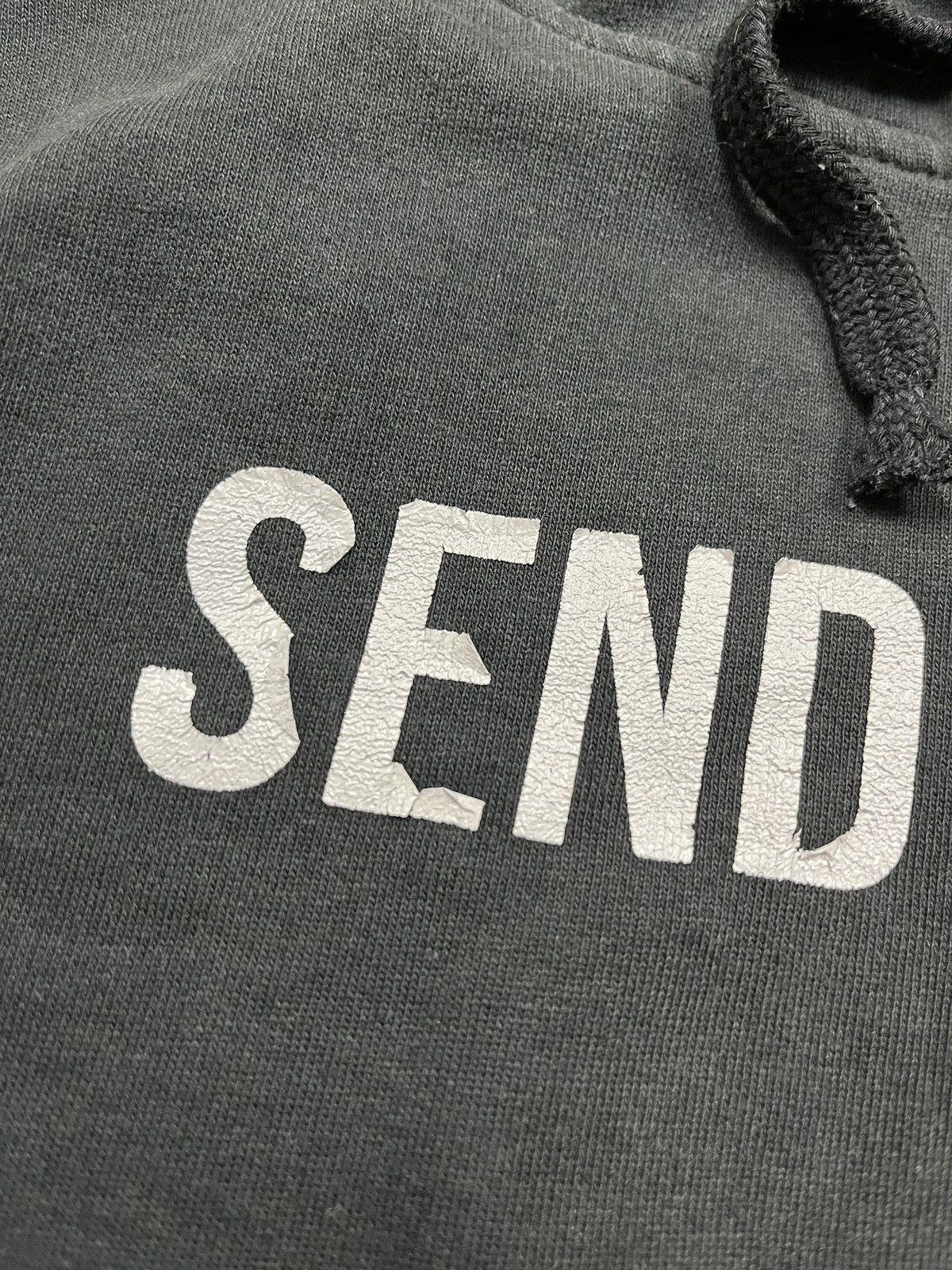 Japanese Brand Vintage Y2K Send Nudes Distressed Faded Humor Graphic Hoodie Size US S / EU 44-46 / 1 - 10 Thumbnail