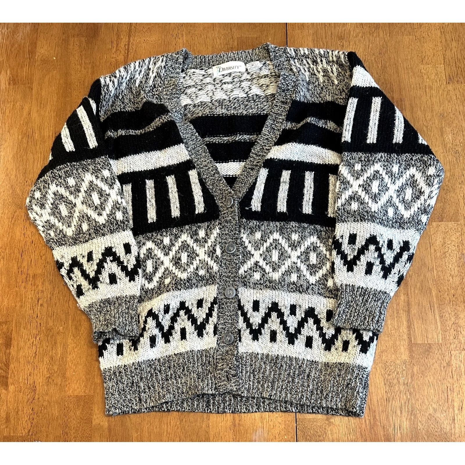 Vintage VINTAGE Diversity Cardigan Sweater Wool Medium Women Size M / US 6-8 / IT 42-44 - 2 Thumbnail