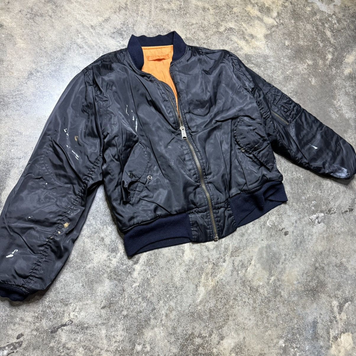 Vintage vintage zip up black army bomber reversible jacket Size US L / EU 52-54 / 3 - 3 Thumbnail