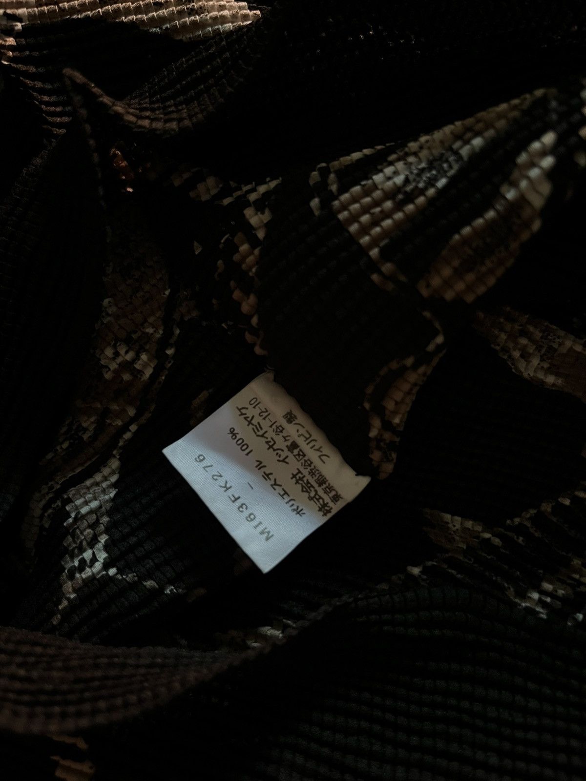 Pleats Please Issey Miyake Issey Miyake Me abstract print pleated tshirt Size S / US 4 / IT 40 - 8 Thumbnail