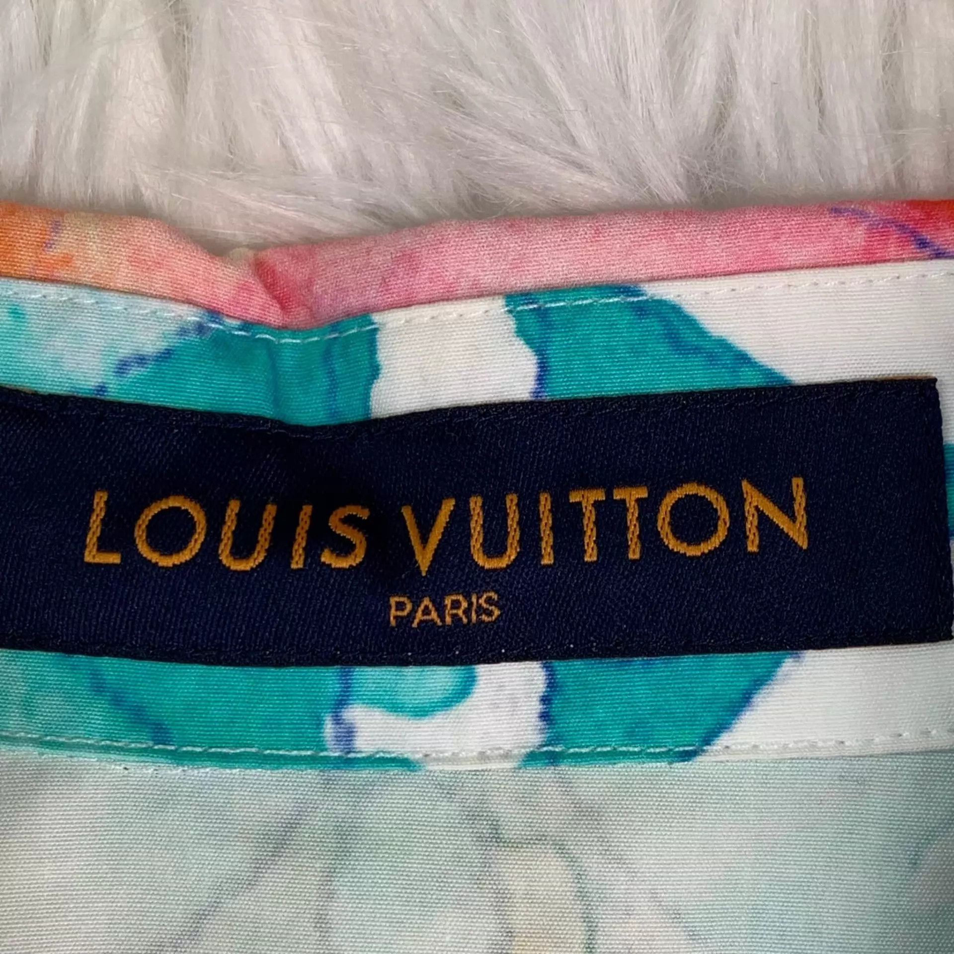 Louis Vuitton LV multicolor printed T-shirt Size US M / EU 48-50 / 2 - 5 Thumbnail