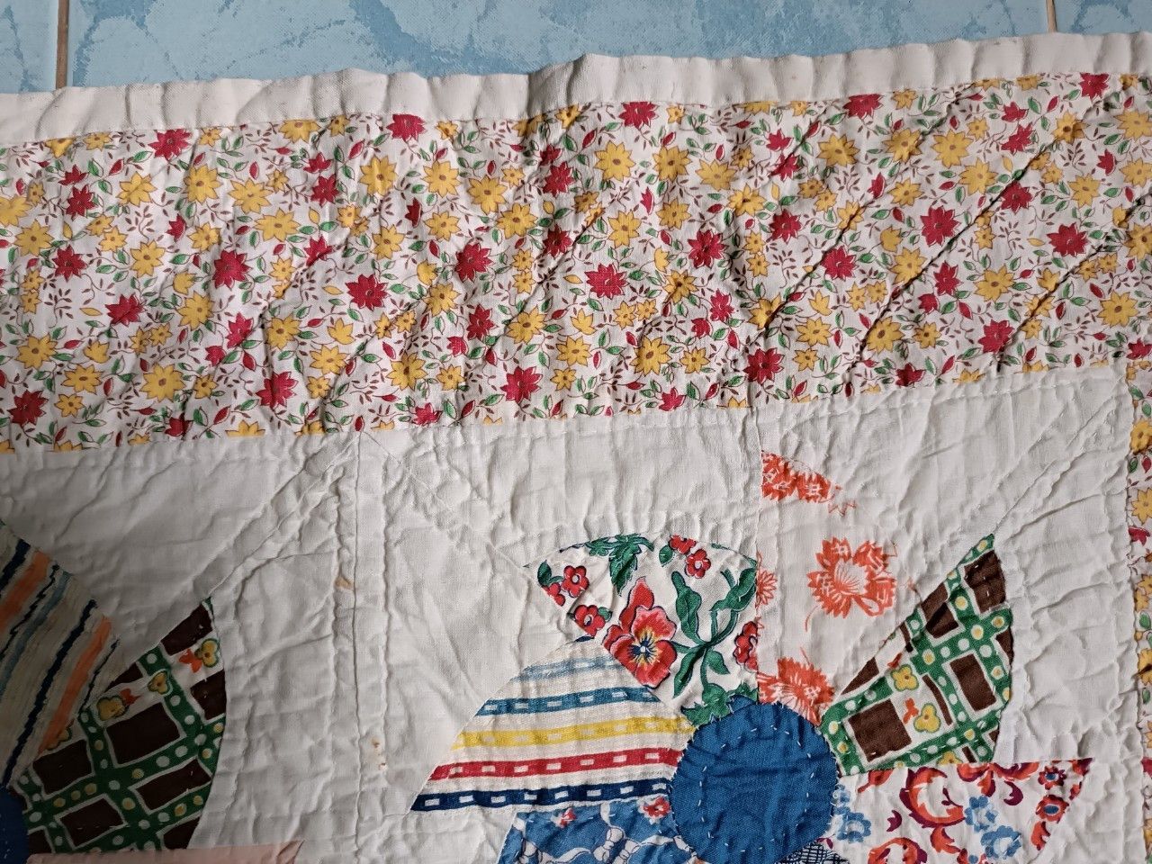 Vintage Early 40s Antique Flower Hand Stitch Patch Double Quilt. Size L / US 10 / IT 46 - 3 Thumbnail