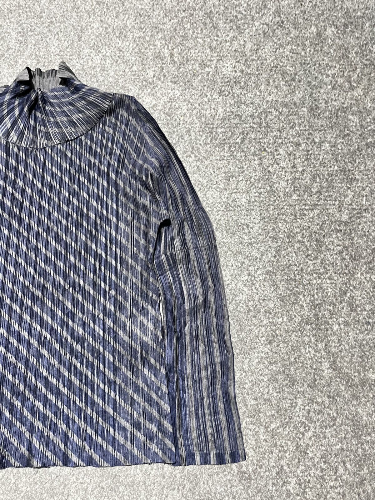 Pleats Please Issey Miyake Pleats Please Longslevee Size M / US 6-8 / IT 42-44 - 3 Thumbnail