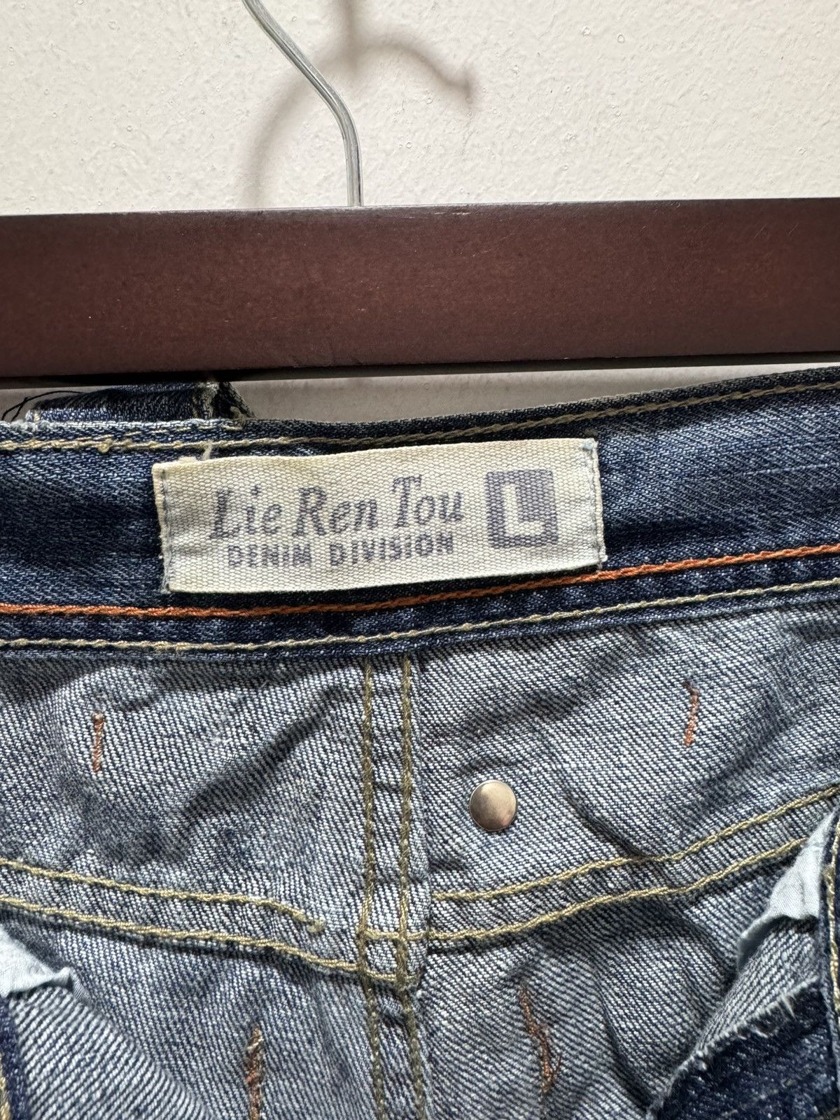 Japanese Brand JAPANESE STYLE LIE REN TOU VERY RARE DESIGN DISTRESSED DENIM Size US 28 / EU 44 - 14 Thumbnail