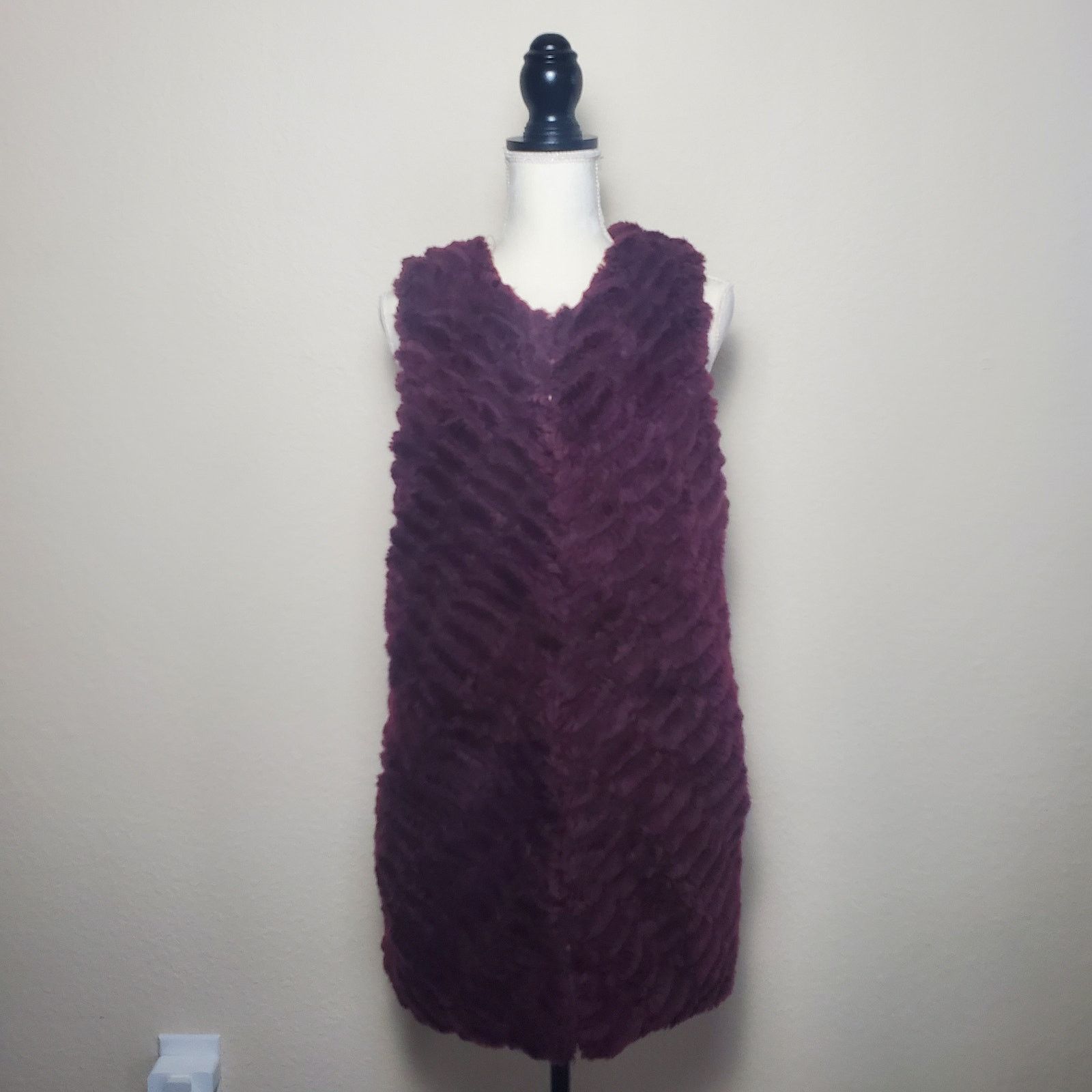 BB Dakota BB Dakota Alphia Faux Fur Vest Medium Size M / US 6-8 / IT 42-44 - 1 Thumbnail
