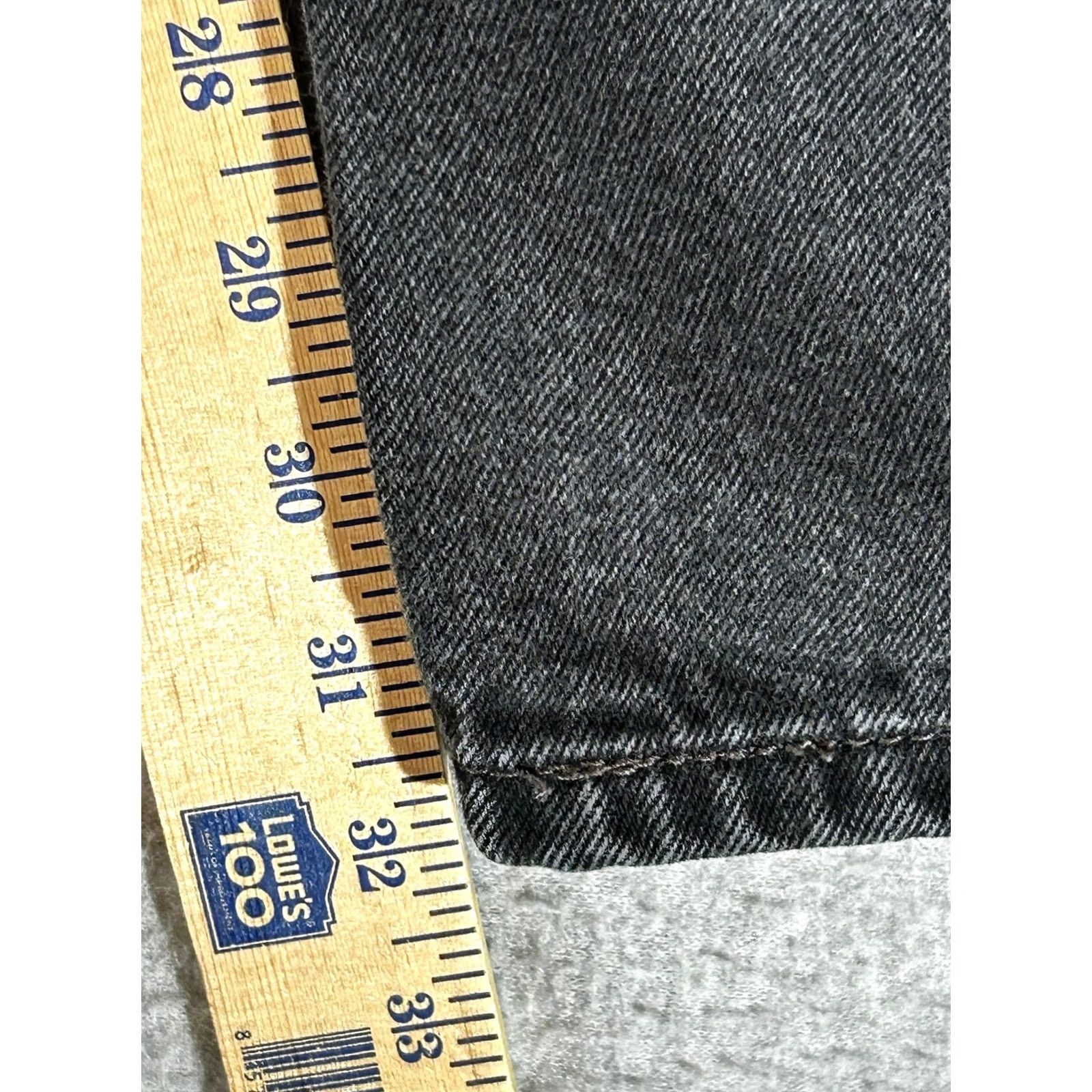 Levi's Levi's 505 Regular Fit Jeans Men 30x32 Black Denim Vintage No 90s 00s Straight Pockets Zip Mens Regular Fit Denim Jeans Size US 30 / EU 46 - 4 Thumbnail
