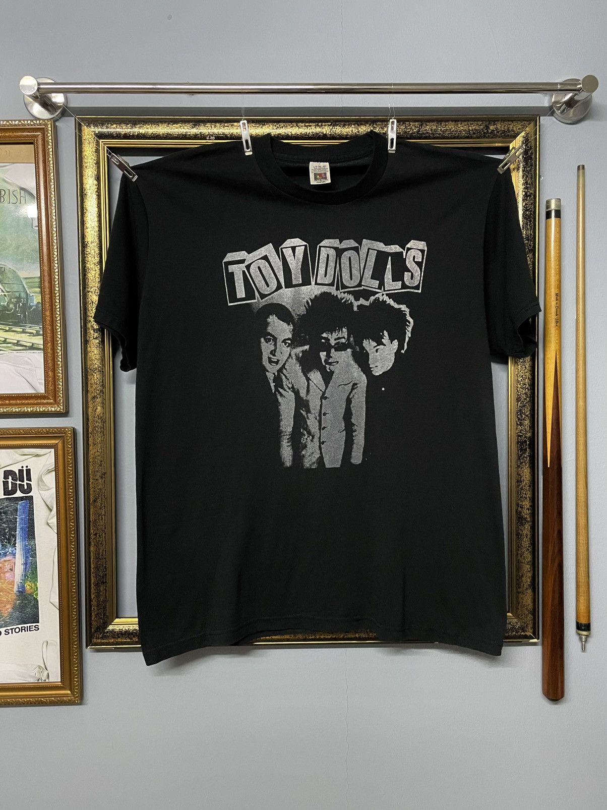 Band Tees Vintage 90s Original Toy Dolls Punk Rock Band Iconic Tshirt Size US L / EU 52-54 / 3 - 1 Thumbnail