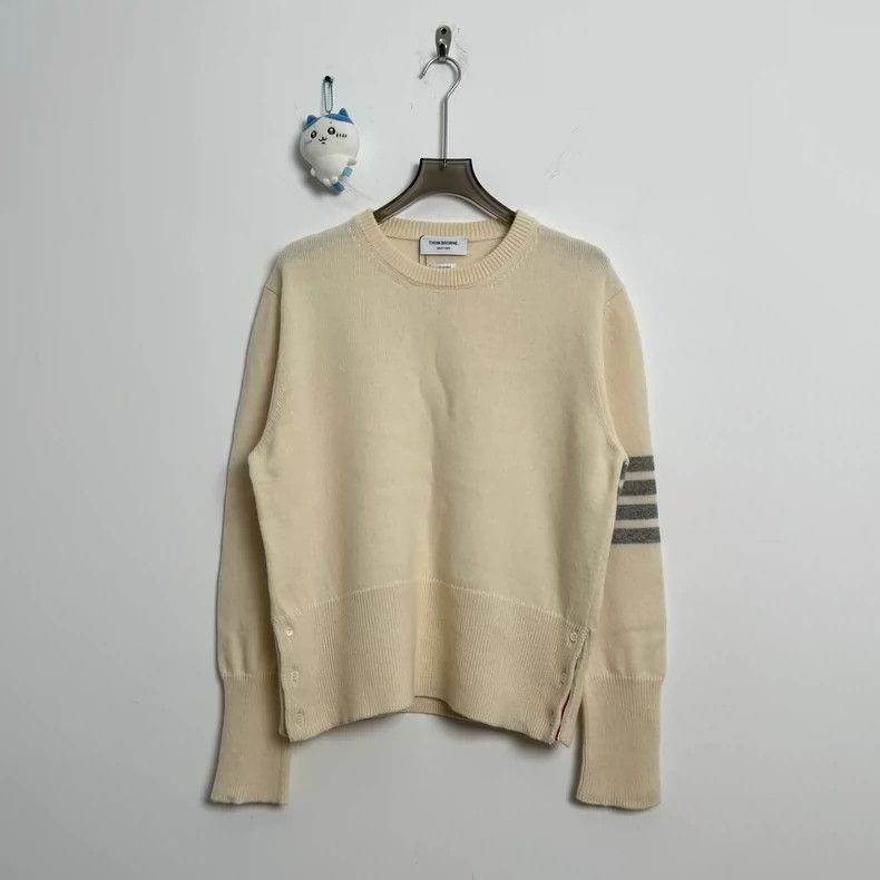Thom Browne Thom Browne Cream Striped Wool Sweater-dmc Size US M / EU 48-50 / 2 - 1 Thumbnail