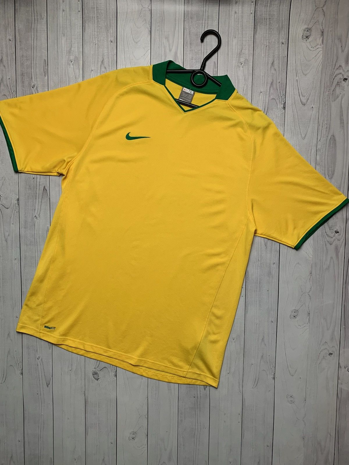 Nike × Vintage Vintage Nike Brazil soccer jersey size L yellow logo Size US L / EU 52-54 / 3 - 1 Thumbnail