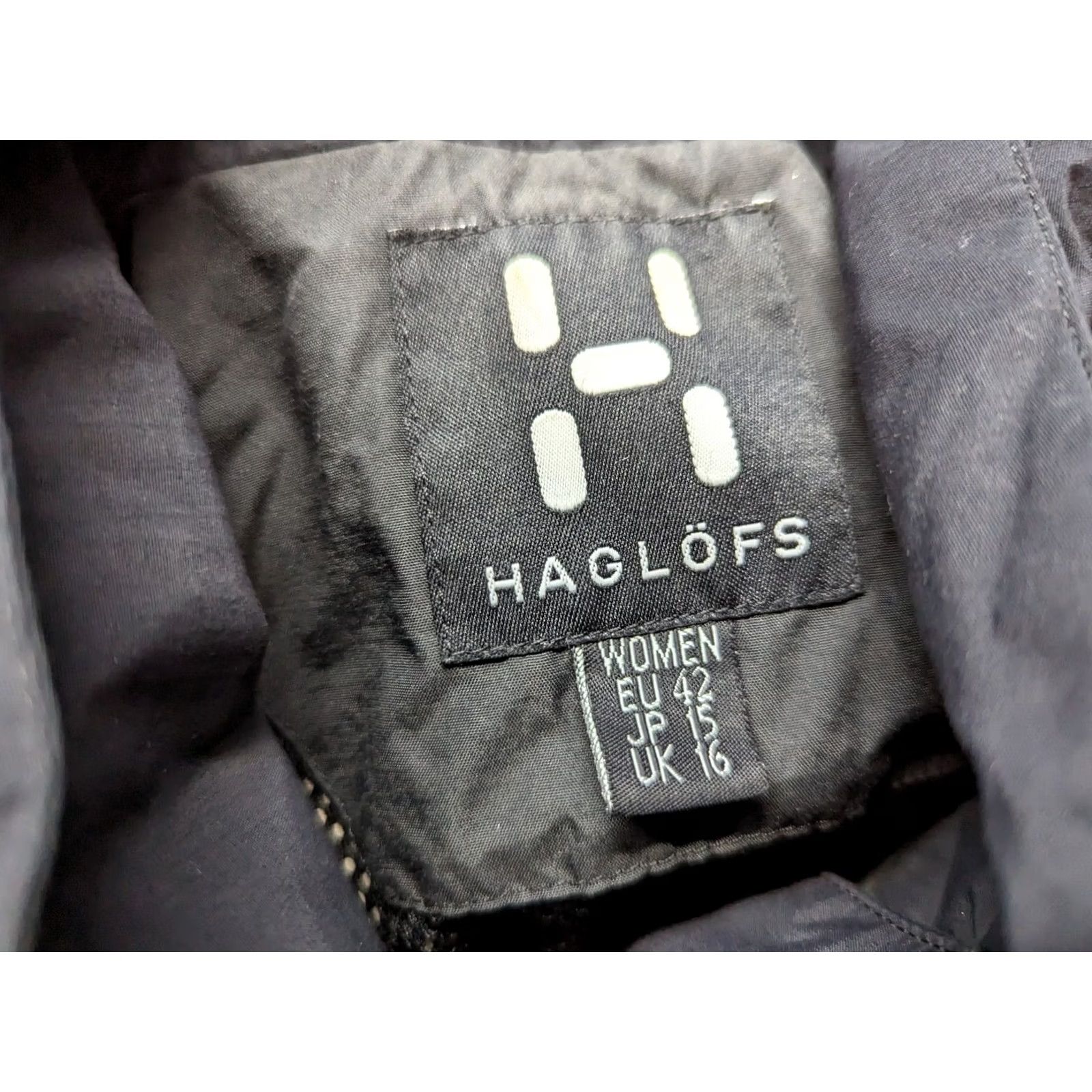 Vintage Haglöfs Womens Gore-Tex Jacket Size 42 Black Full Zip Outdoor Mountain Ski Trekk Shirt Hoodie Womens 42 Black Hooded Water Resistant Quick Dry Size M / US 6-8 / IT 42-44 - 7 Thumbnail