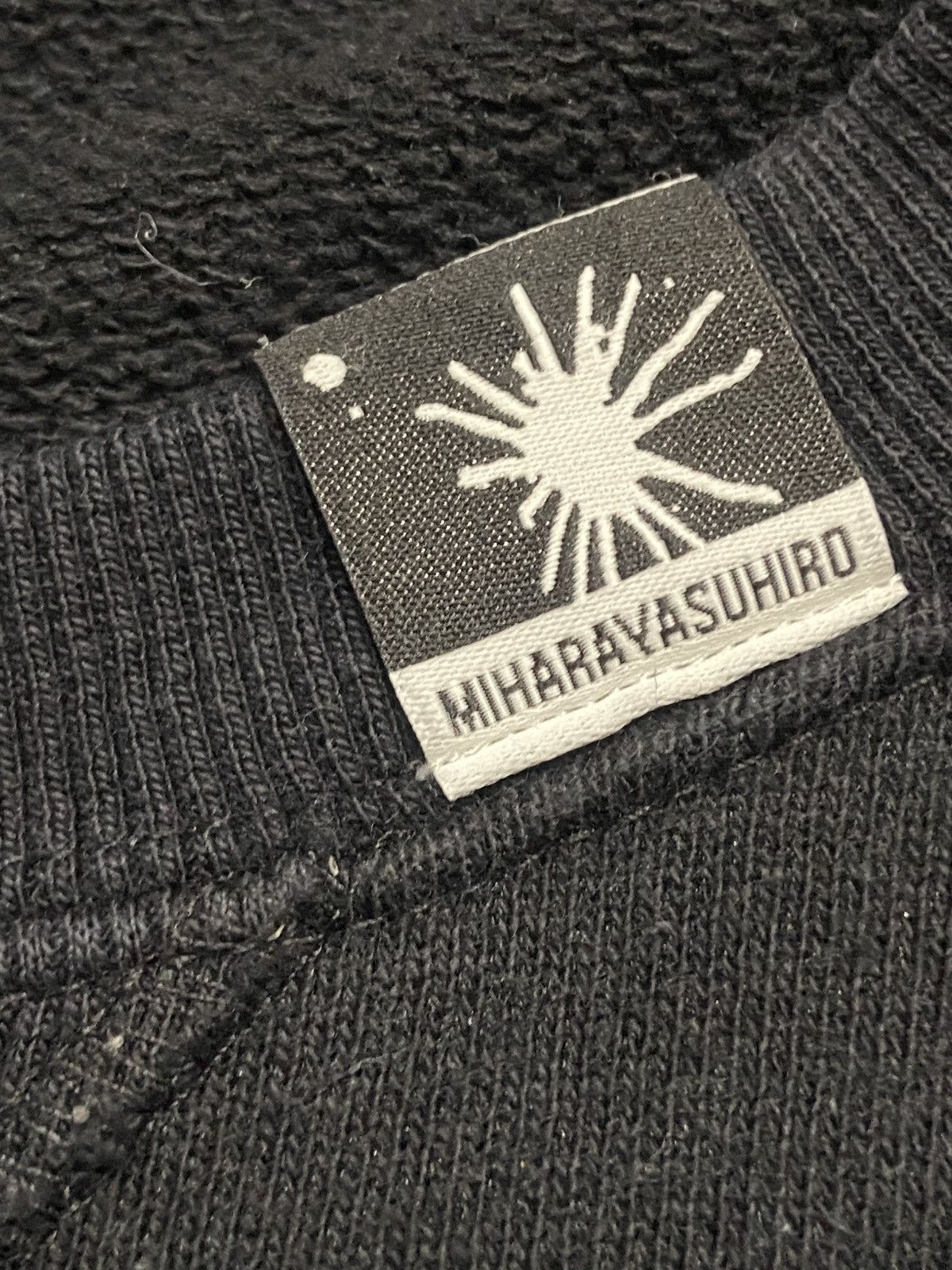 GU × Maison MIHARA YASUHIRO Miharayasuhiro Good Inspiration Crewneck Sweatshirt Size US S / EU 44-46 / 1 - 4 Thumbnail