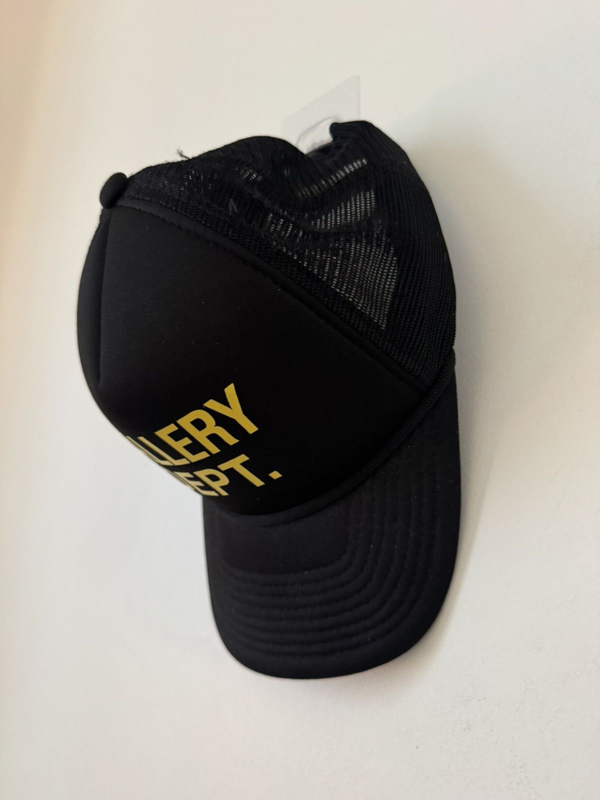 Gallery Dept. Gallery Dept. Trucker Hat – Black / Yellow Logo Size ONE SIZE - 3 Thumbnail