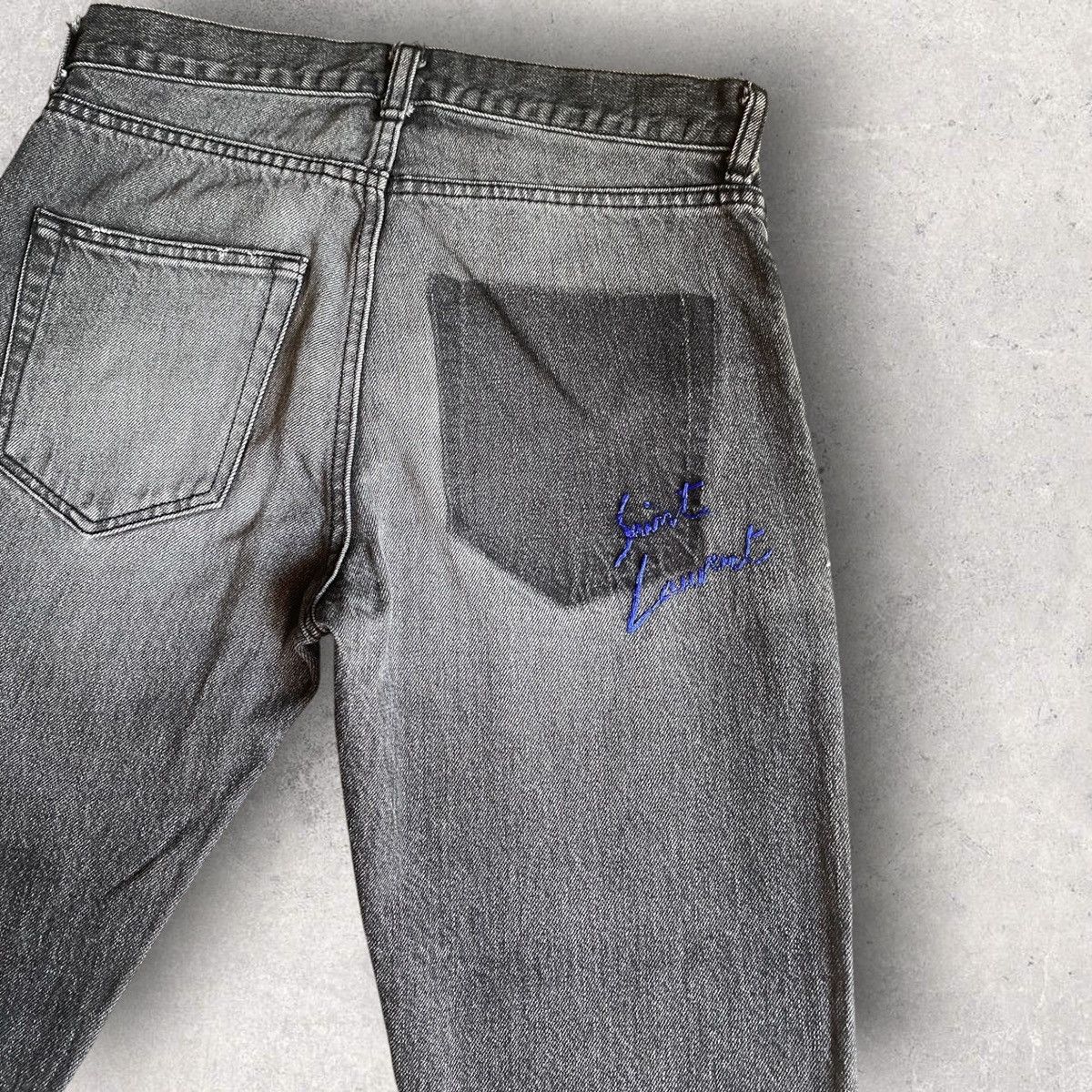 Saint Laurent Paris Fall17 Back Logo Embroidered Jeans Size US 27 - 1 Thumbnail