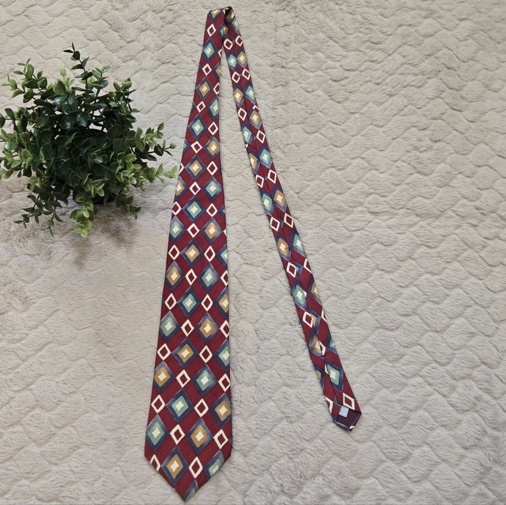 Pierre Cardin Pierre Cardin Vintage Maroon Geometric Pattern Silk Neck Tie Size ONE SIZE - 1 Thumbnail
