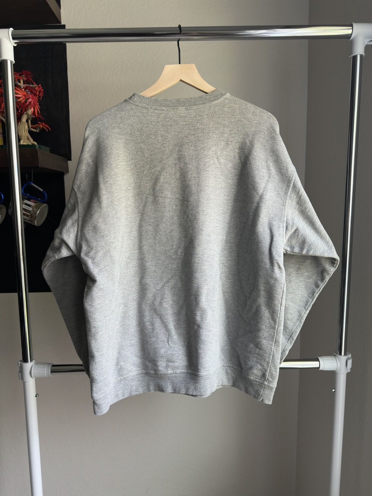 Disney Vintage Disney Mickey Mouse Puff Print Crewneck Grey Size US M / EU 48-50 / 2 - 2 Thumbnail