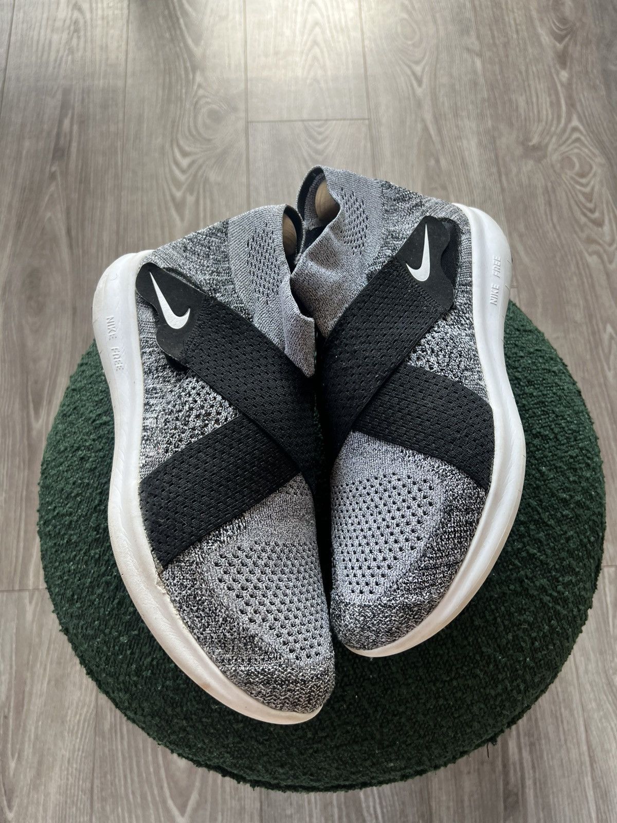 Nike Nike Free Run RN Motion 3.0 Flyknit 2 Fly Gray Sneakers Size US 11 / EU 44 - 4 Thumbnail