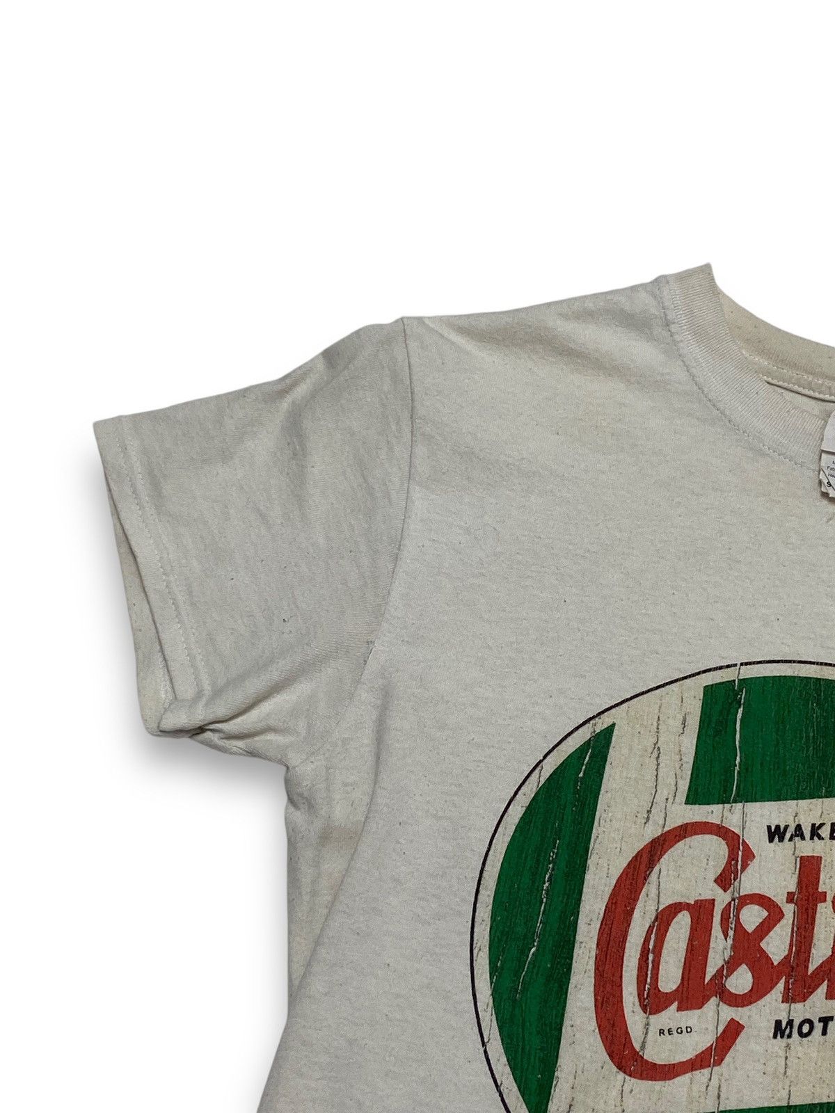 Vintage Vintage CASTROL Motor Oil Big Logo Tee Shirt Size US S / EU 44-46 / 1 - 7 Thumbnail