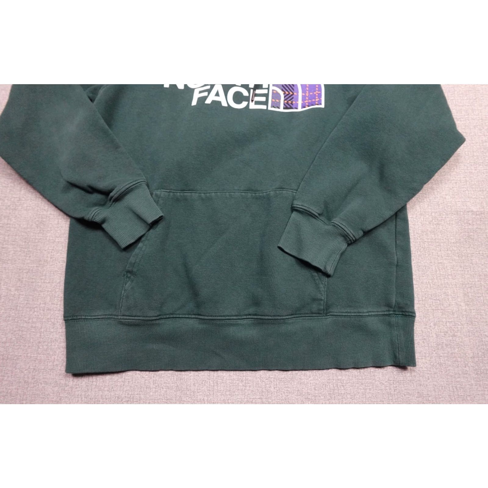 The North Face The North Face Sweatshirt Women M Green Pullover Hooded Fleece Logo Graphic Print Activewear Size M / US 6-8 / IT 42-44 - 3 Thumbnail