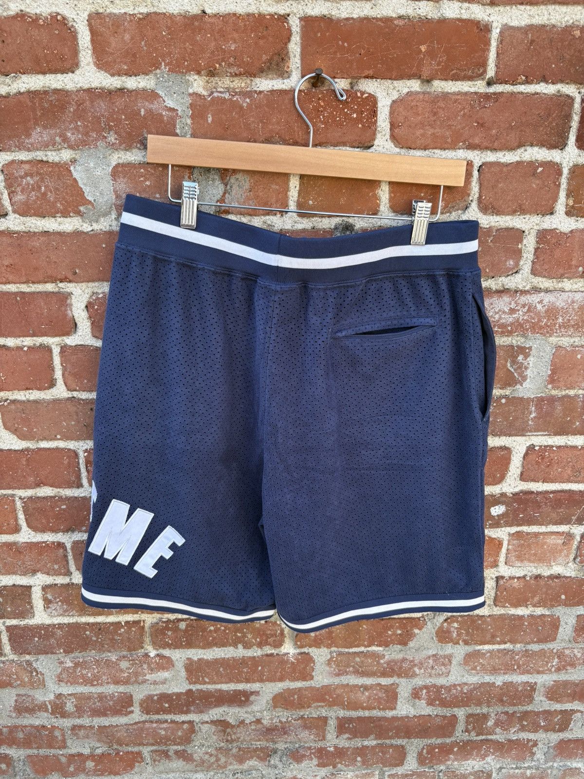 Supreme Supreme UltraSuede Mesh Short Size US 33 - 2 Thumbnail