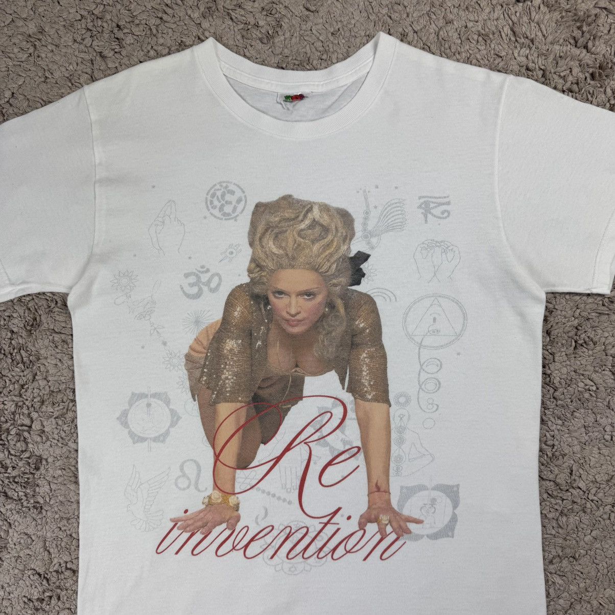 Band Tees Vintage Madonna 2004 Re-Invention World Tour T-shirt Size US M / EU 48-50 / 2 - 5 Thumbnail