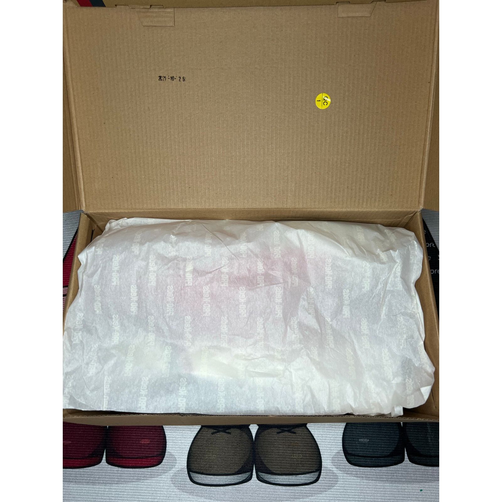 Pro-Keds Pro‑Keds Royal Lo Canvas Red Size 10M/11M – New with Box Size US 10 / EU 43 - 7 Thumbnail