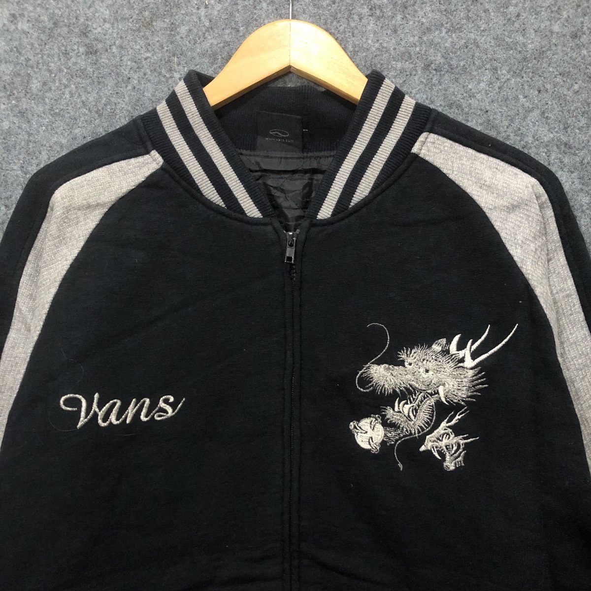 Vans Vintage Vans Embroidered Dragon Sweater Jacket Size US M / EU 48-50 / 2 - 4 Thumbnail