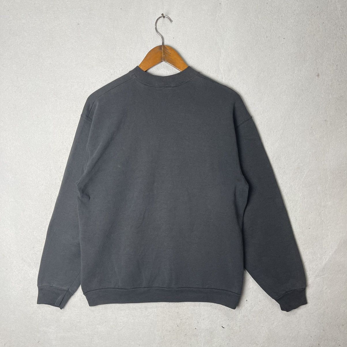 Hard Rock Cafe Vintage Hard Rock Cafe Berlin Crewneck Sweatshirt Size US L / EU 52-54 / 3 - 6 Thumbnail