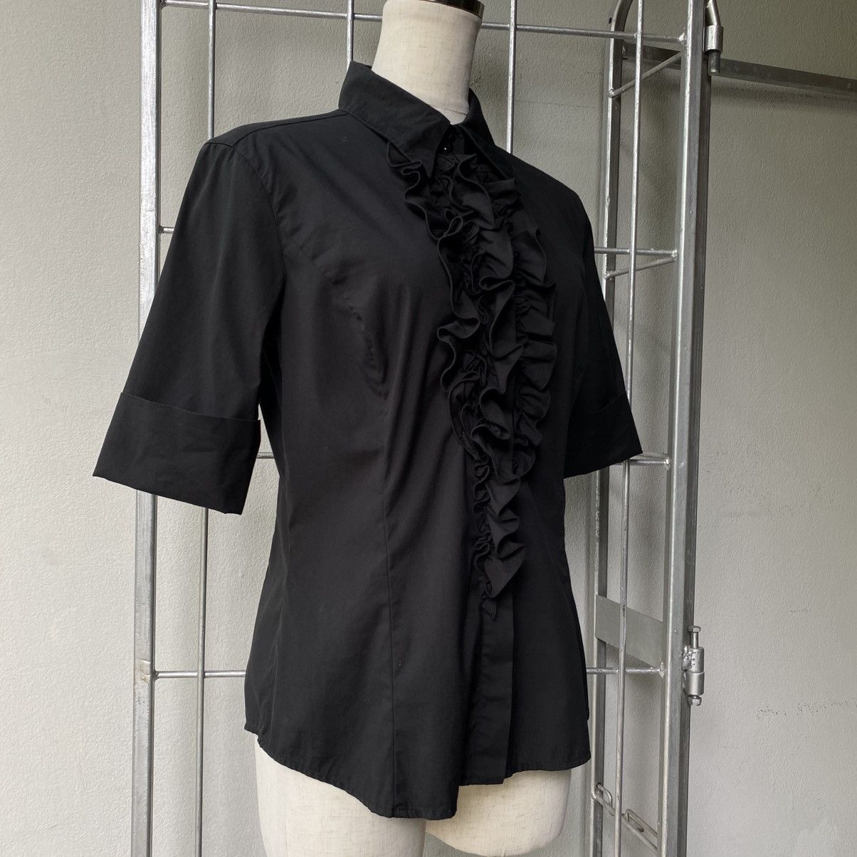 Max Mara Max Mara Black Fitted Cotton Ruffle Collar Shirt Size M / US 6-8 / IT 42-44 - 19 Thumbnail