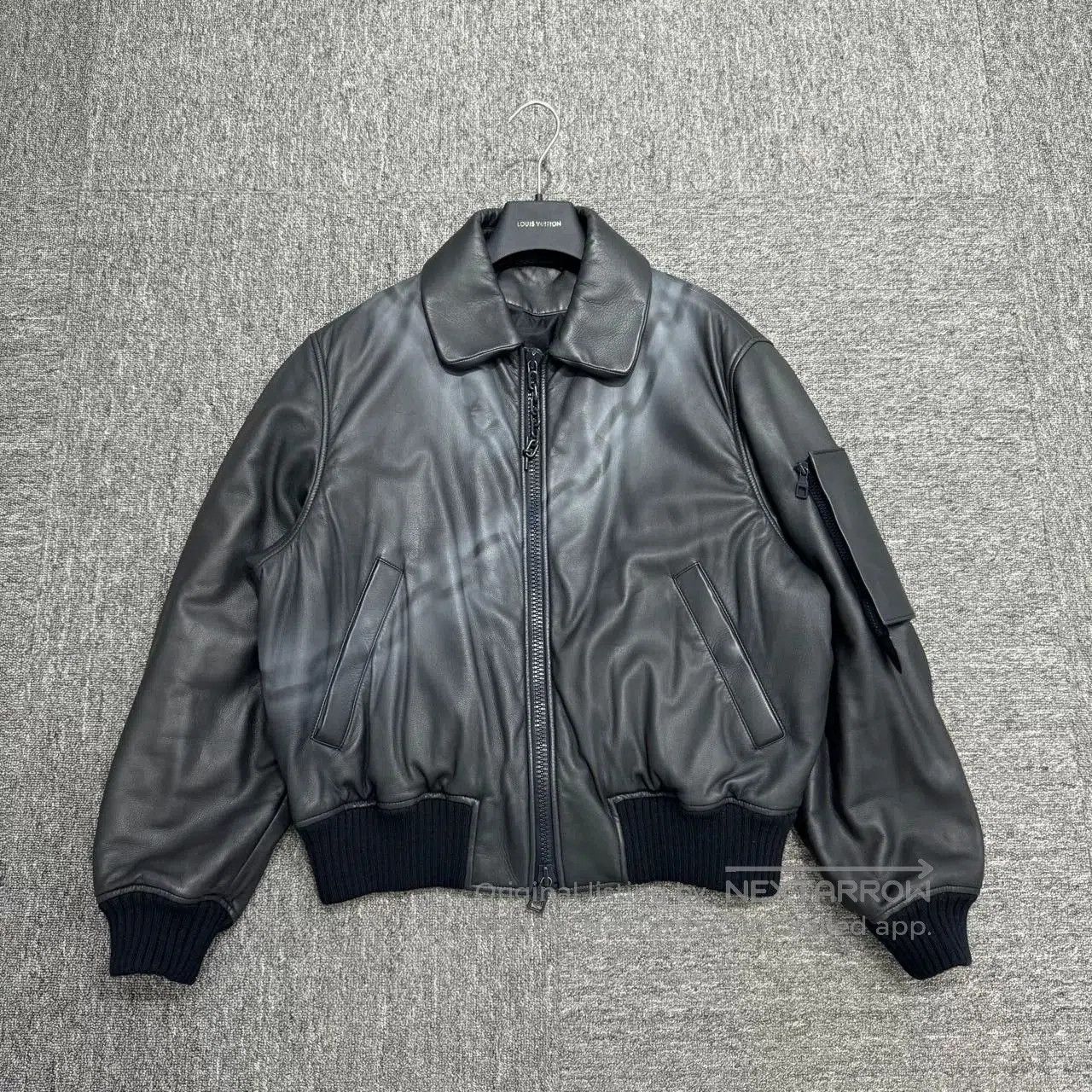 Louis Vuitton louis vuitton limited edition suede jacket. Size US L / EU 52-54 / 3 - 1 Thumbnail