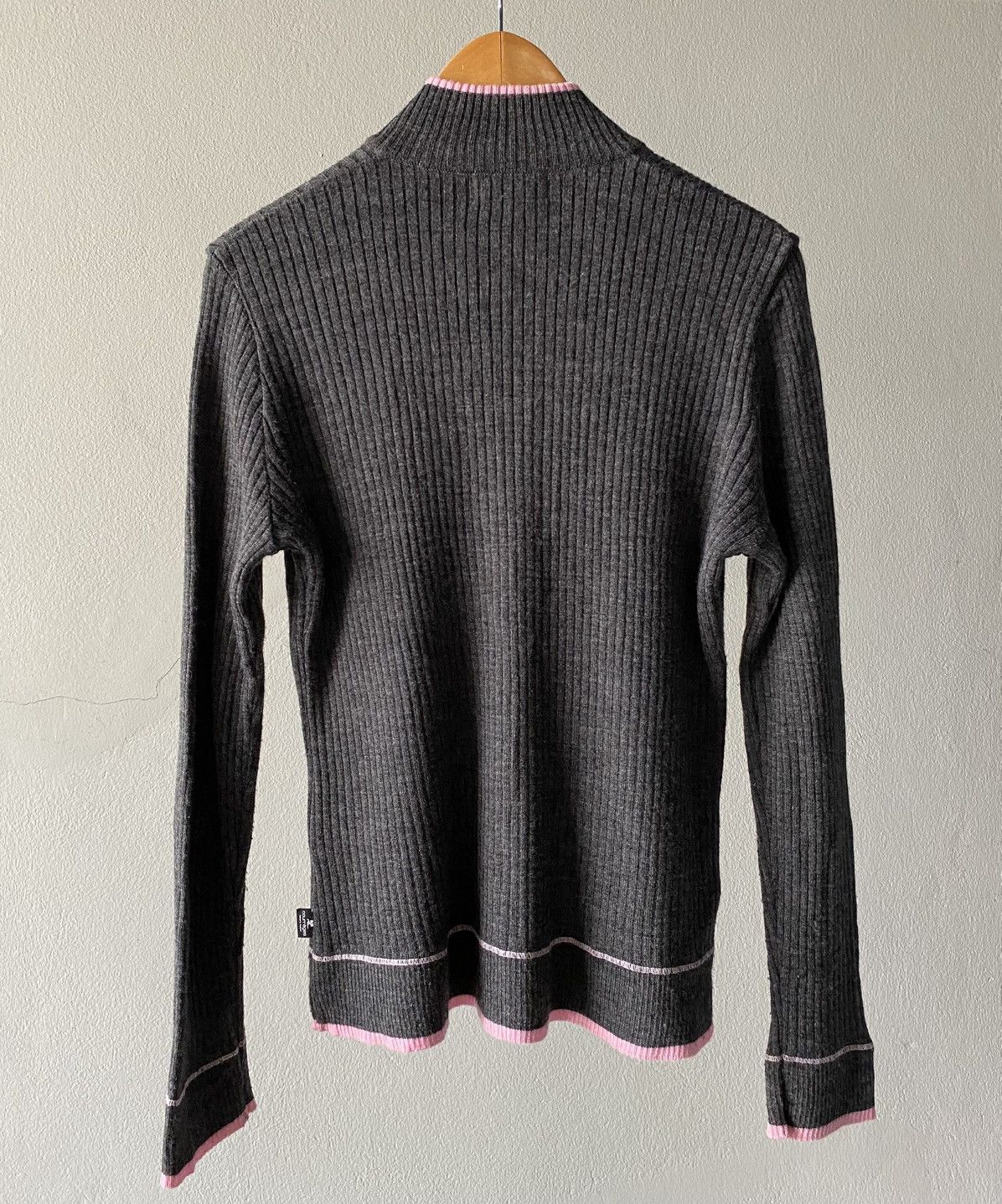 Courreges Courrèges Charcoal Ribbed Zip-Up Cardigan with Pink Trim. Size XS / US 0-2 / IT 36-38 - 15 Thumbnail