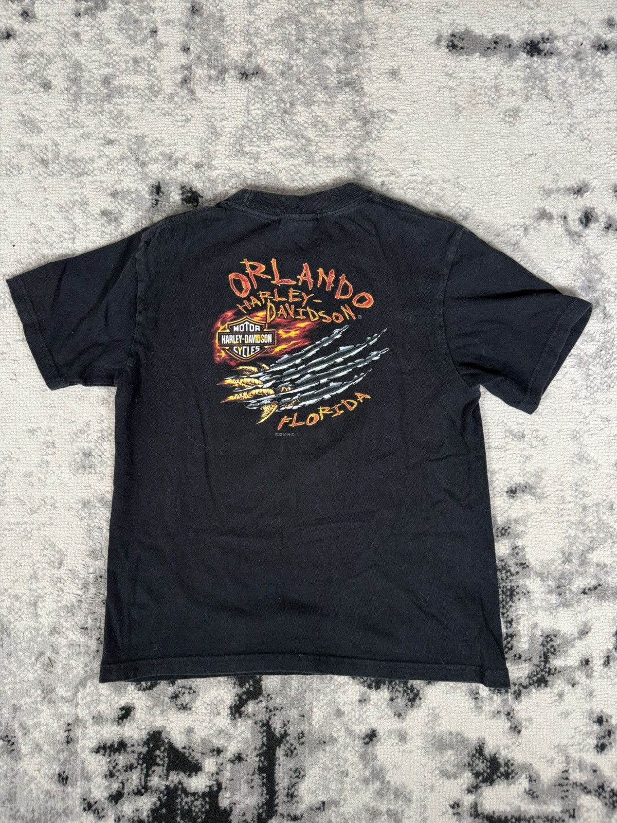 Harley Davidson Y2K 2010 Harley Davidson Orlando Florida Crocodile Babe Tee Size XS / US 0-2 / IT 36-38 - 4 Thumbnail